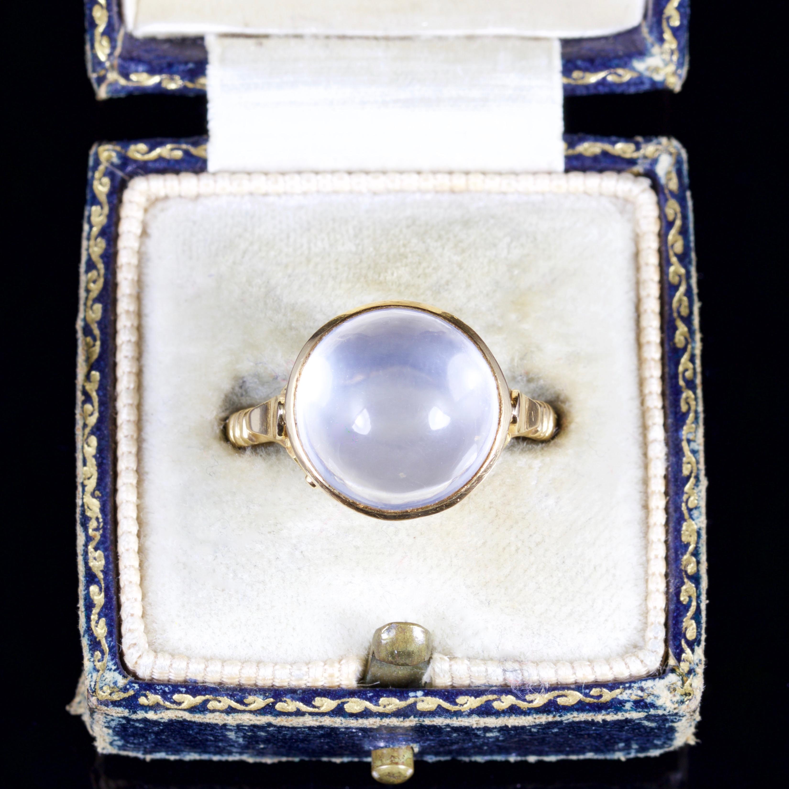 Antique Victorian Moonstone 18 Carat Gold Ring, circa 1880 3