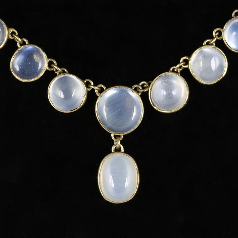 Gold and moonstone necklace Outlet