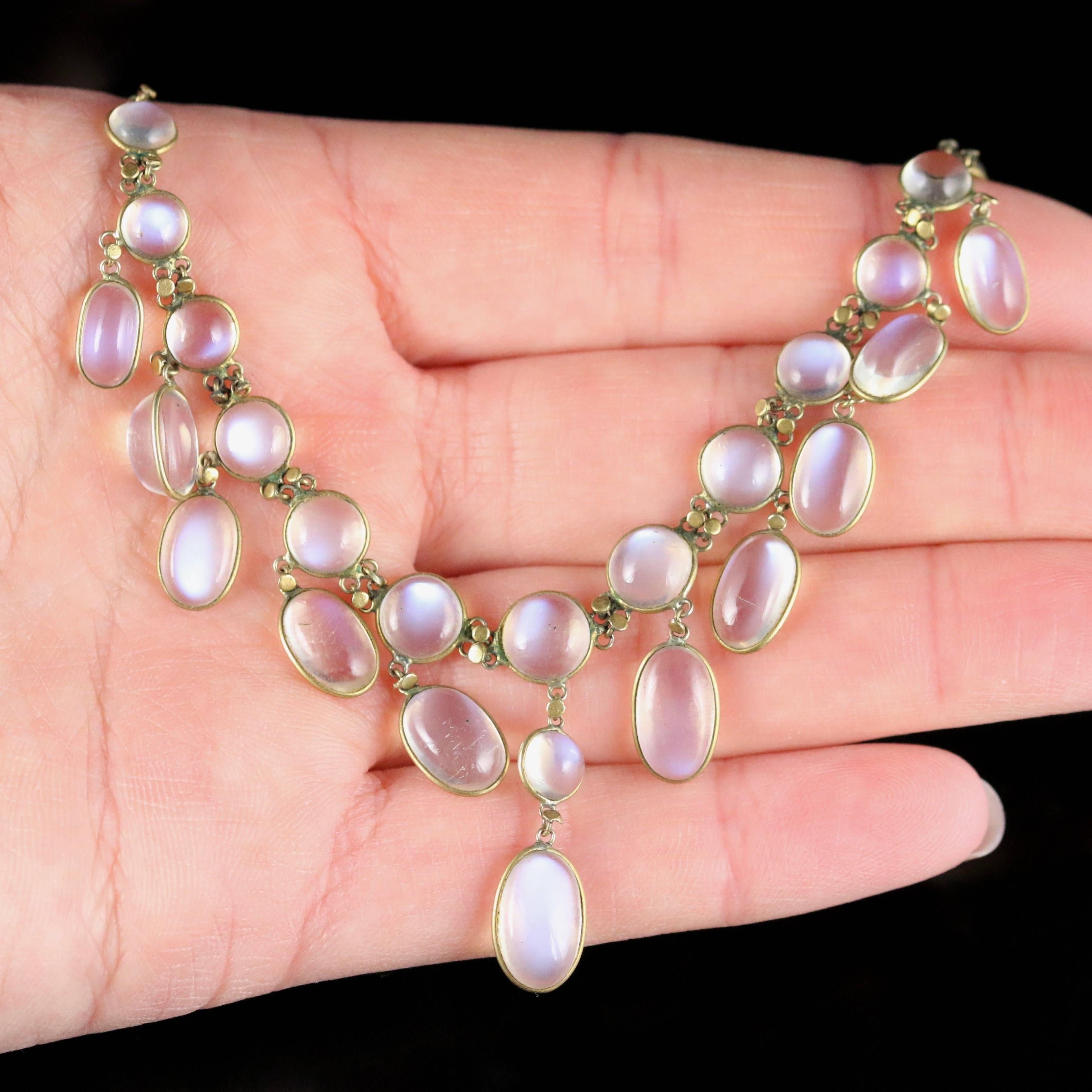 Antique Victorian Moonstone Necklace 18 Carat Gold Garland, circa 1880 3