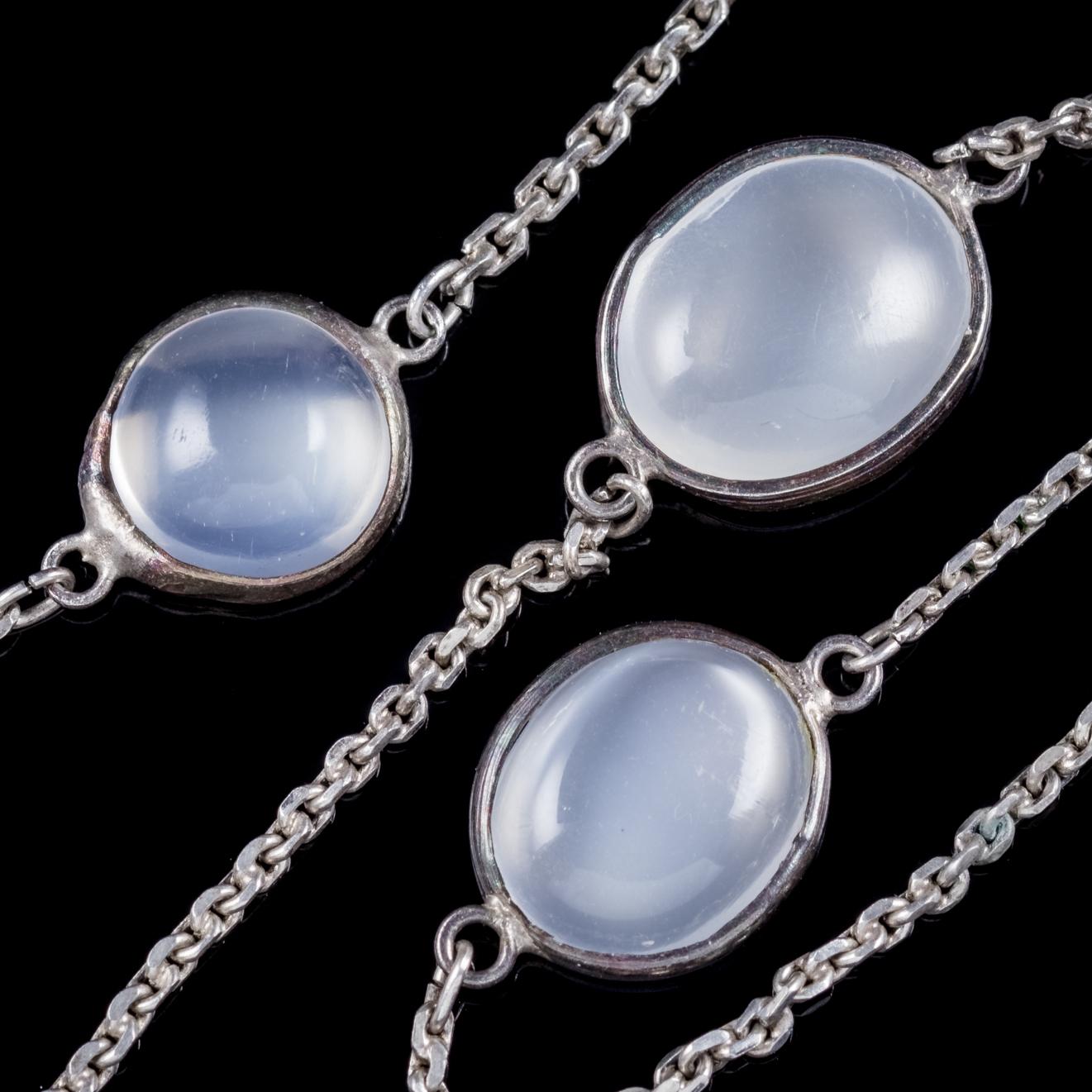 Women's Antique Victorian Moonstone Sautoir Necklace Silver Chain, circa 1900