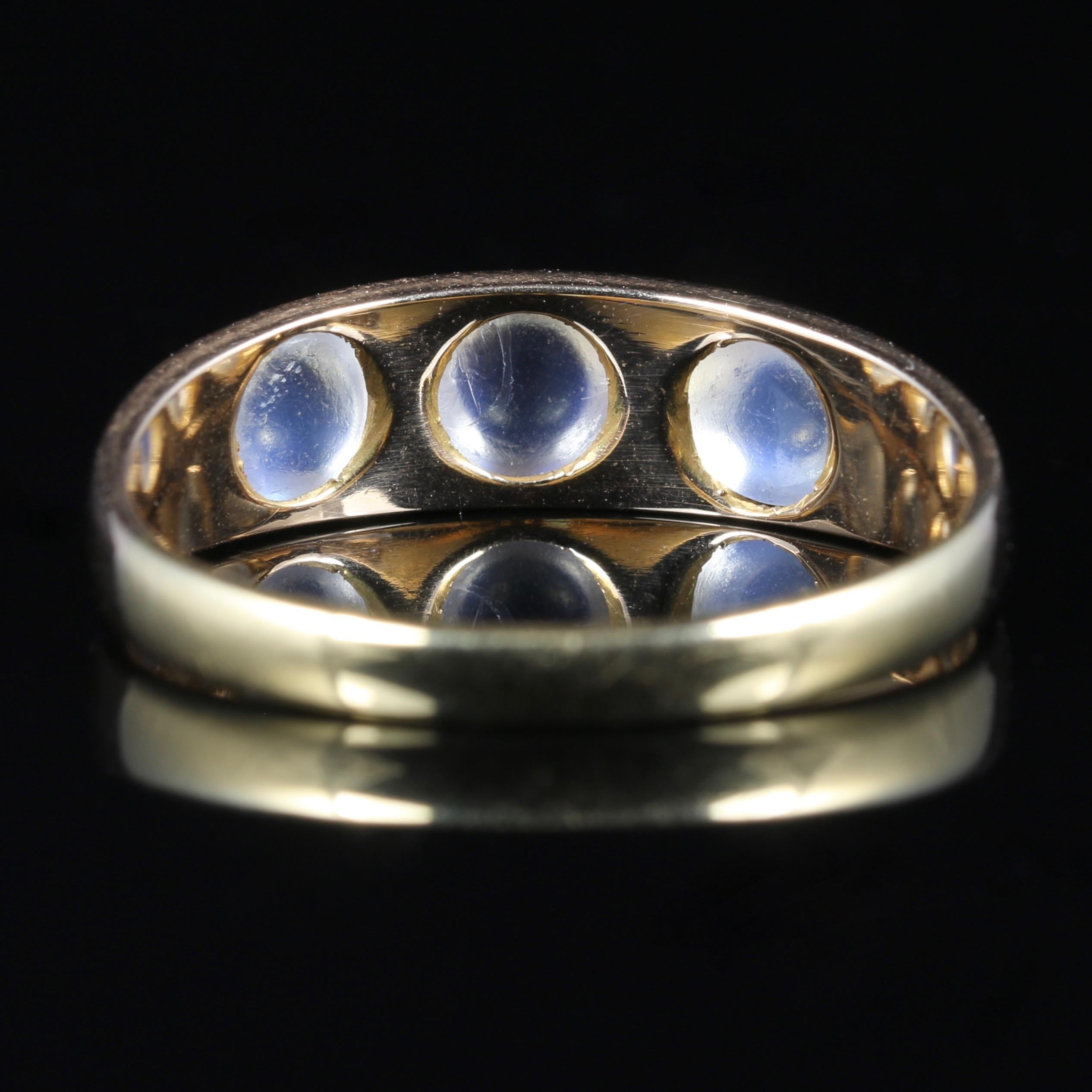 Antique Victorian Moonstone Trilogy Ring 18 Carat Gold, circa 1880 In Excellent Condition In Lancaster, Lancashire