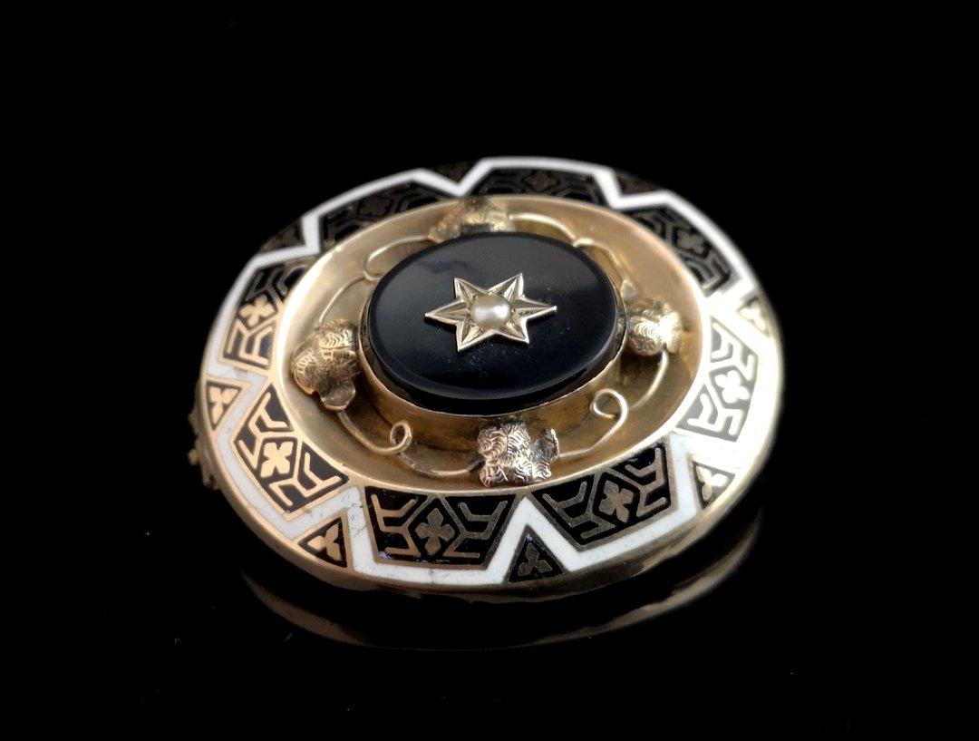 Antique Victorian Mourning Brooch, 15 Karat Yellow Gold, Onyx and Seed Pearl 7