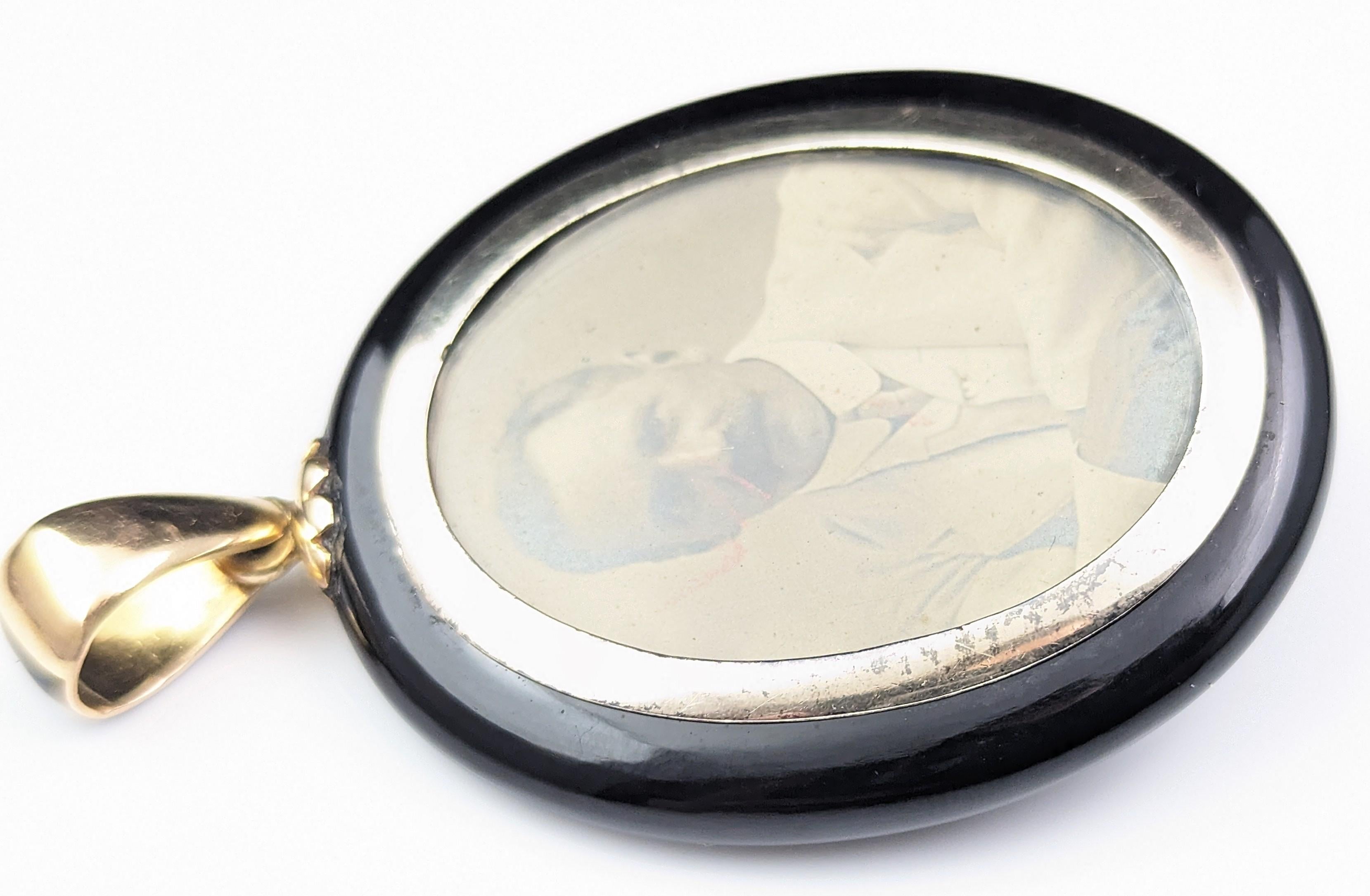 Antique Victorian Mourning Locket, 15k Gold and Pearl Star, Whitby Jet, Cased 13