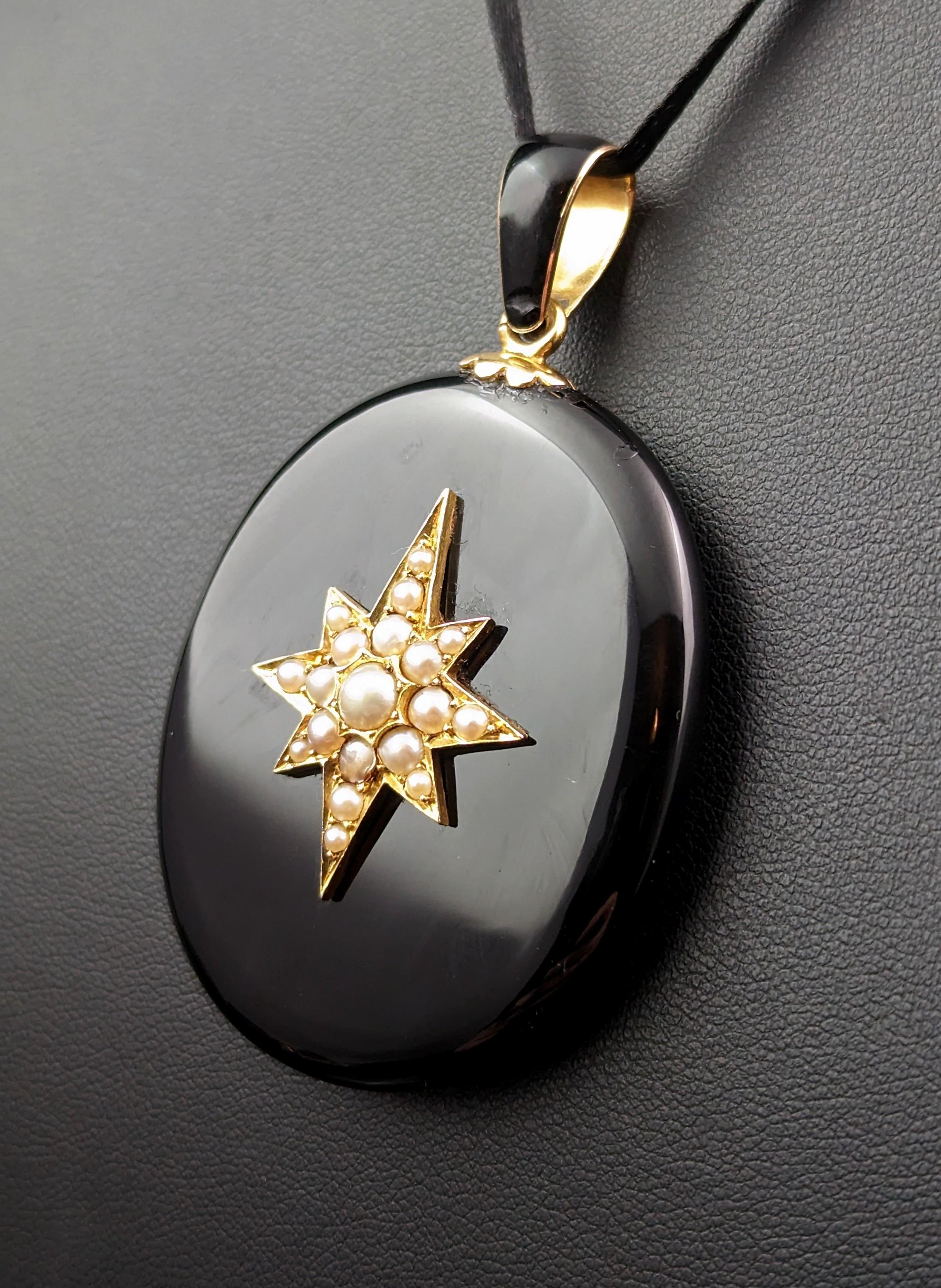Antique Victorian Mourning Locket, 15k Gold and Pearl Star, Whitby Jet, Cased 1