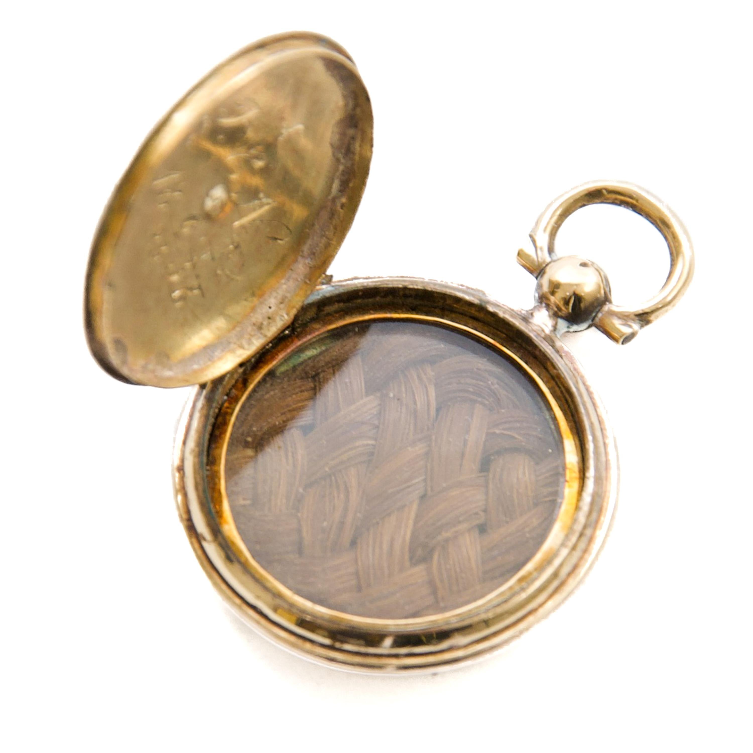 Women's or Men's Antique Victorian Mourning Locket with Woven Hair, 19th Century For Sale