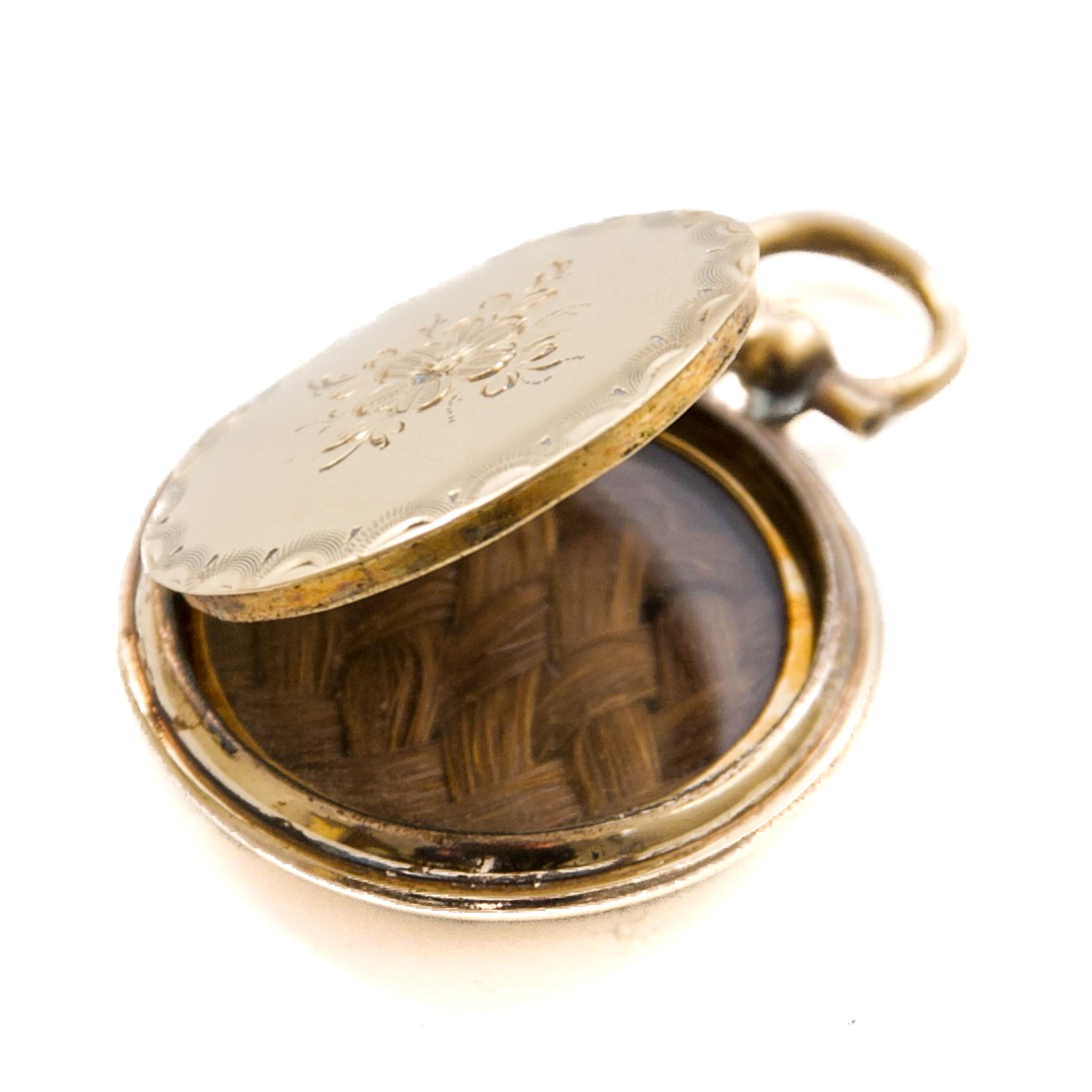 Antique Victorian Mourning Locket with Woven Hair, 19th Century For Sale 5