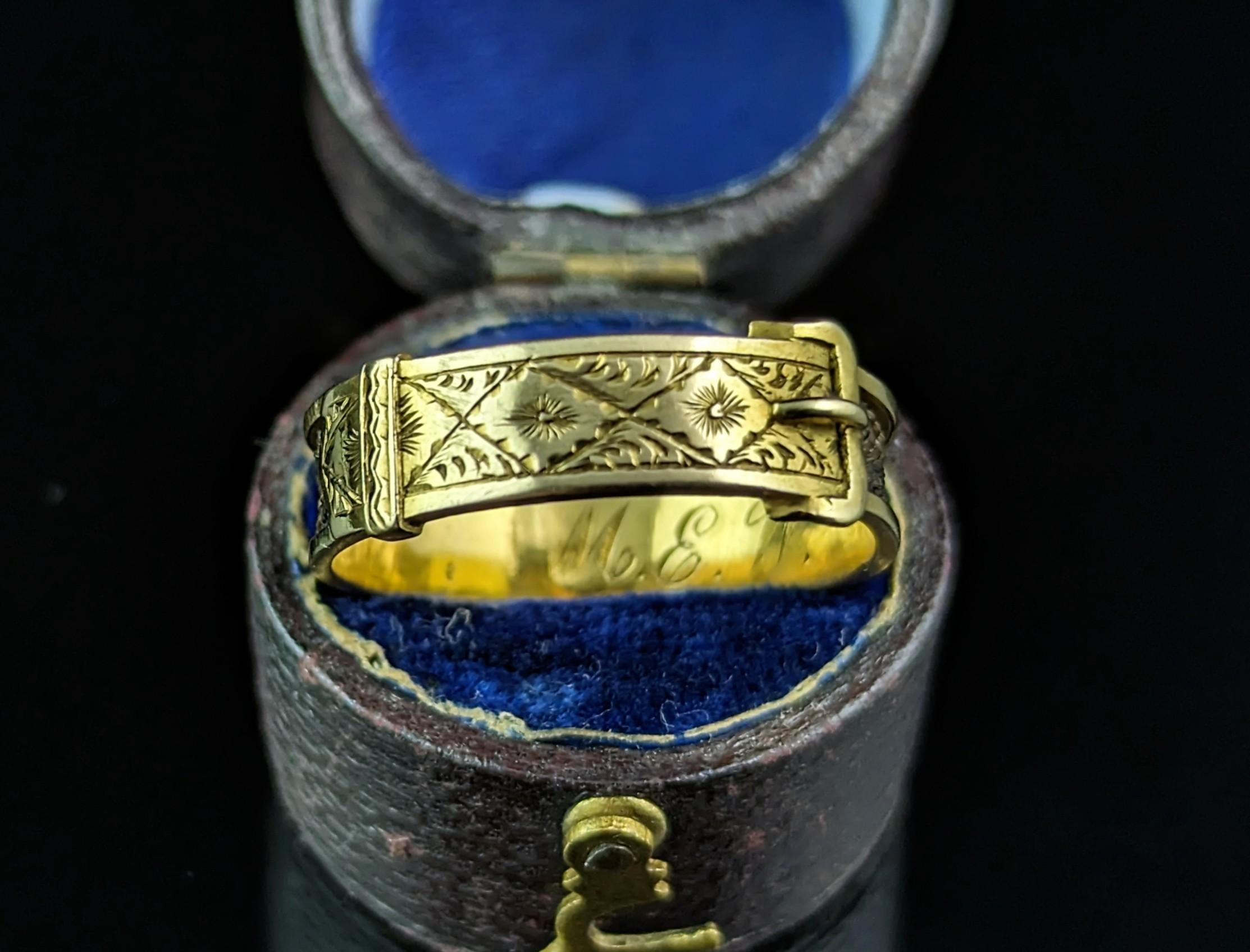 Antique Victorian Mourning ring, 18k gold and hairwork, Buckle design  For Sale 2