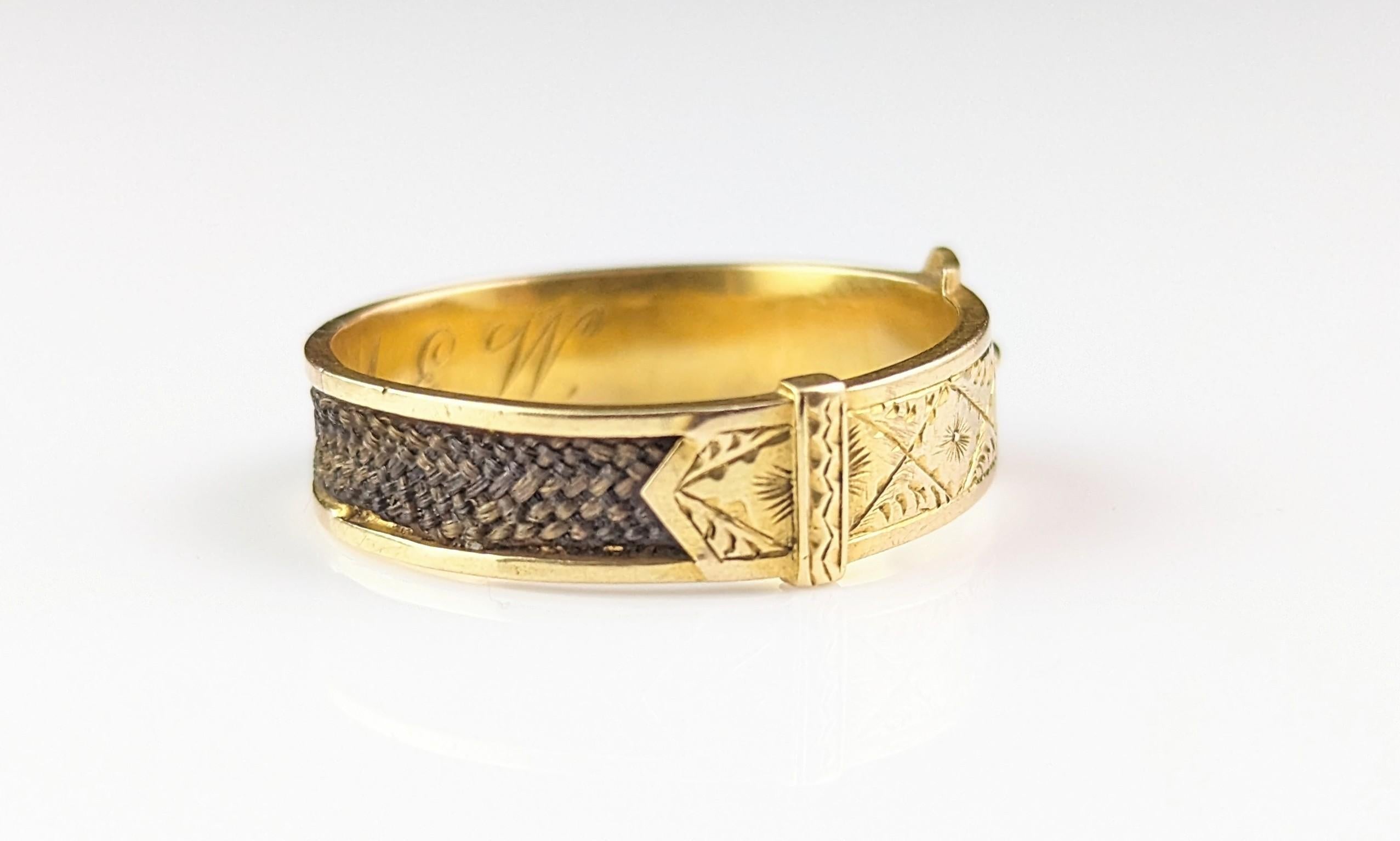 Antique Victorian Mourning ring, 18k gold and hairwork, Buckle design  For Sale 5