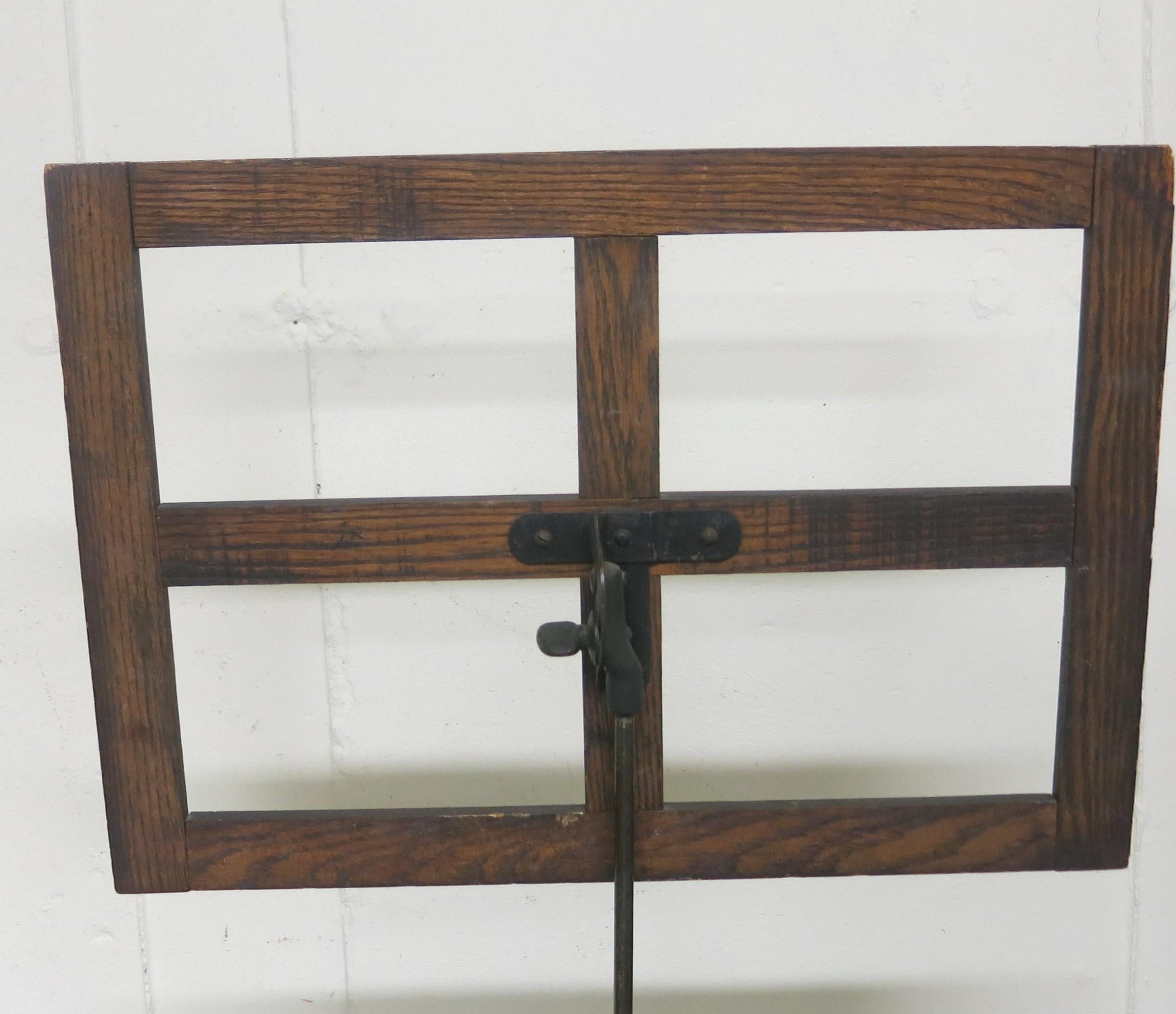 Antique Victorian Music Stand Oak and Iron In Good Condition For Sale In Newtown, CT