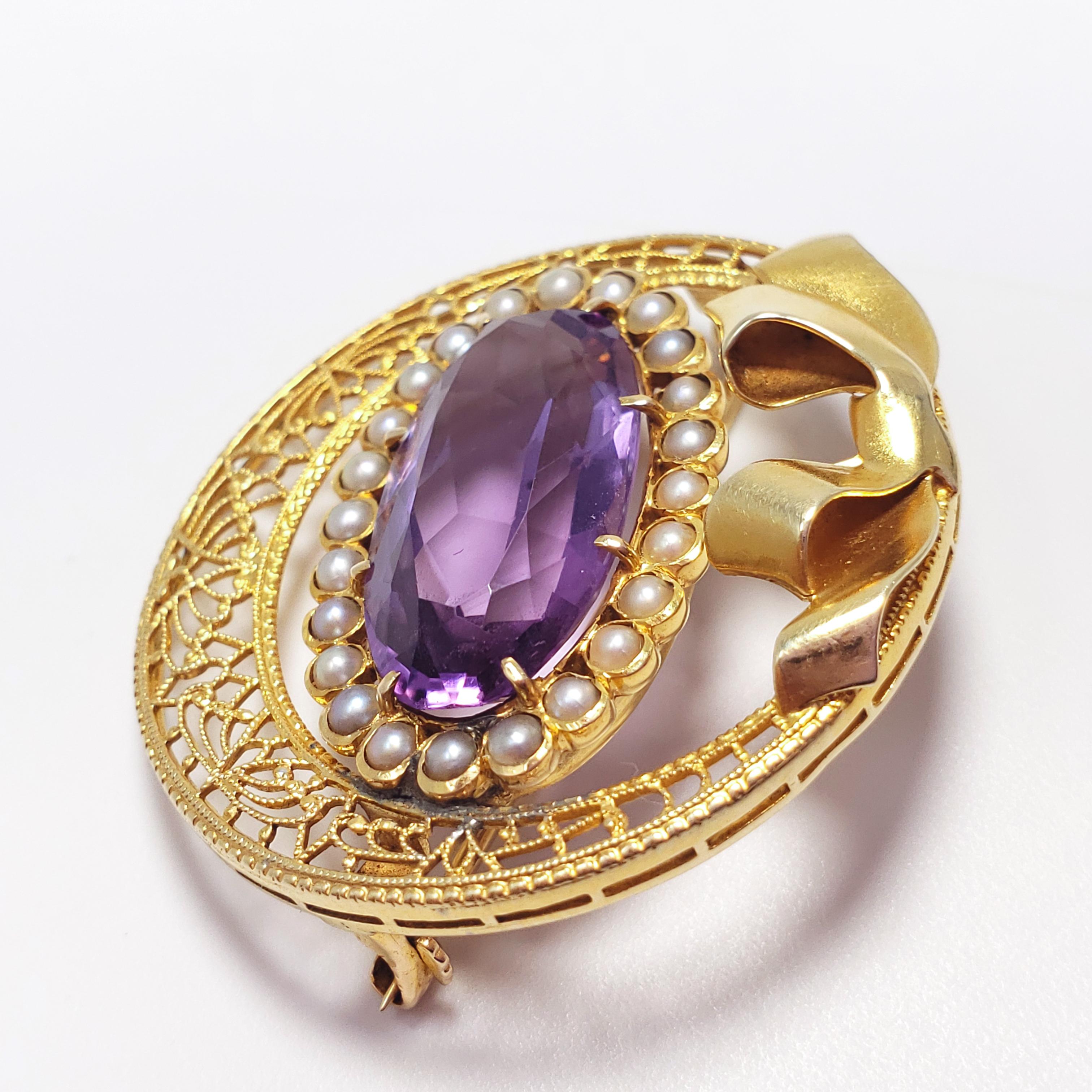 Antique Victorian Natural Amethyst & Seeded Pearl Brooch in 14KT Filigree Gold In Excellent Condition For Sale In Milford, DE