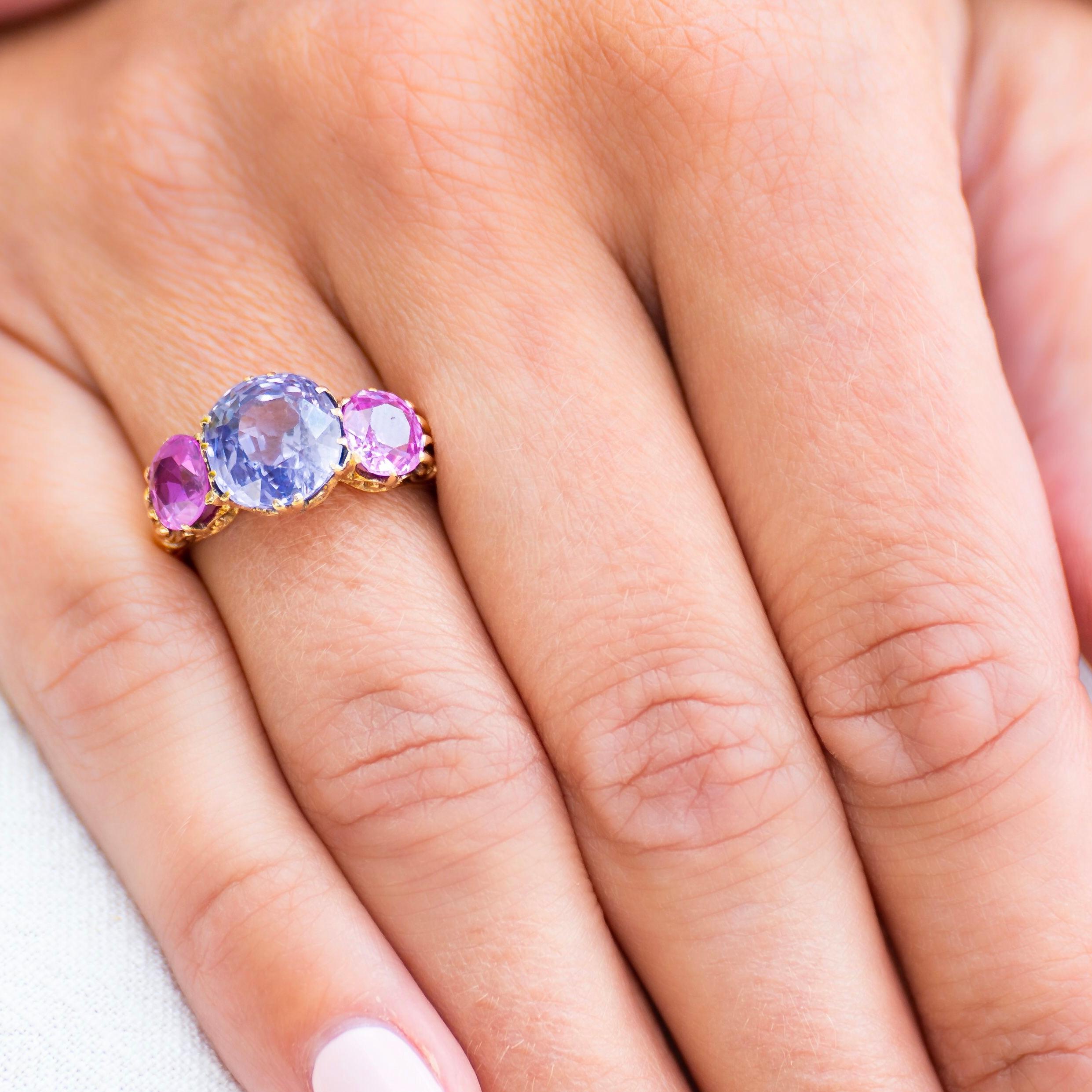 Antique Victorian, Natural Color Change Sapphire and Pink Sapphire Ring In Excellent Condition In Rochford, Essex