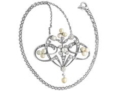 Pendentif victorien en or jaune avec perles naturelles et diamants