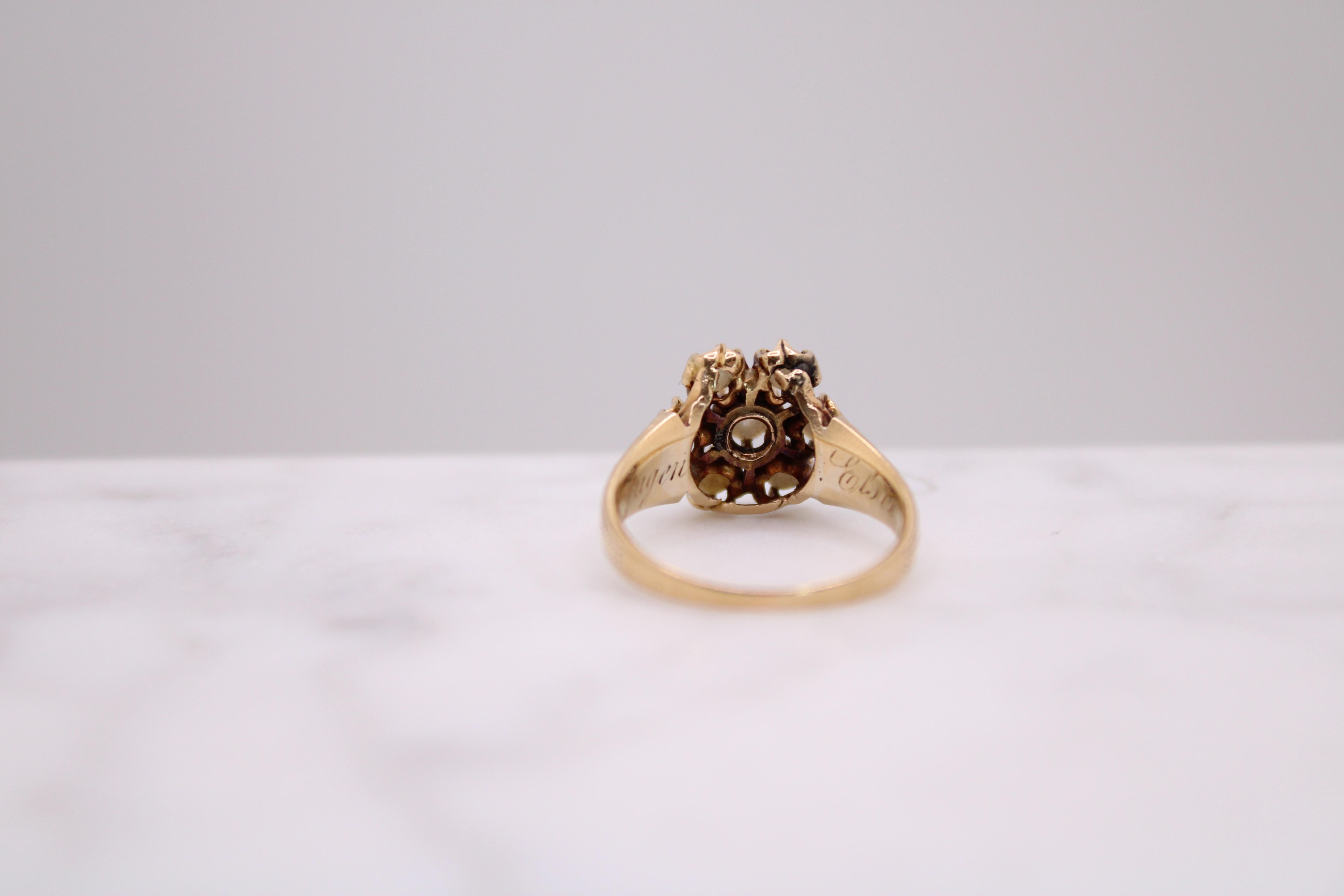 idyllischer viktorianischer Ring mit einem Cluster aus natürlichen Perlen, um 1818 (Rundschliff)
