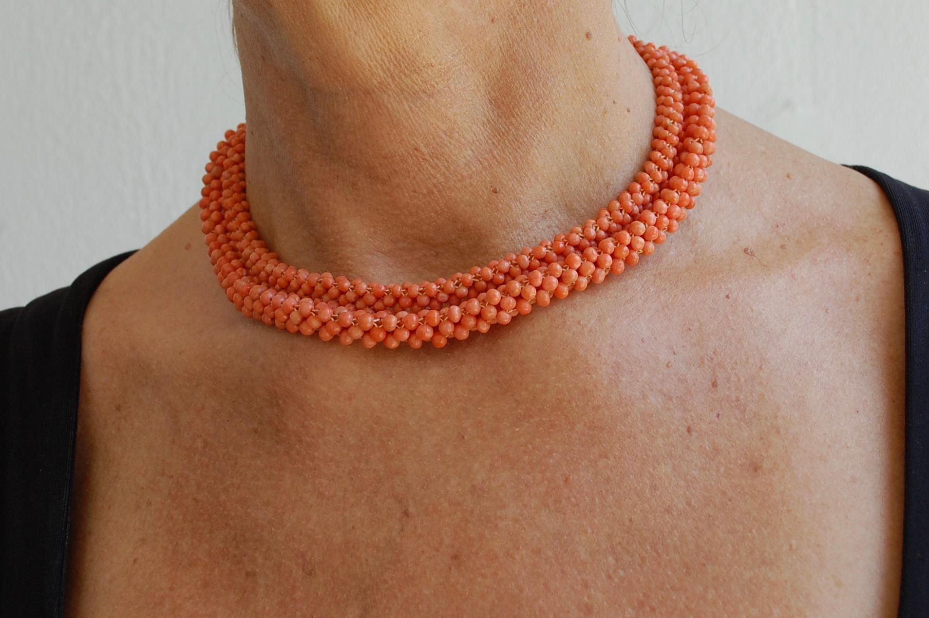 Antique Victorian Natural Salmon Coral Chocker Necklace In Good Condition For Sale In Lake Worth, FL