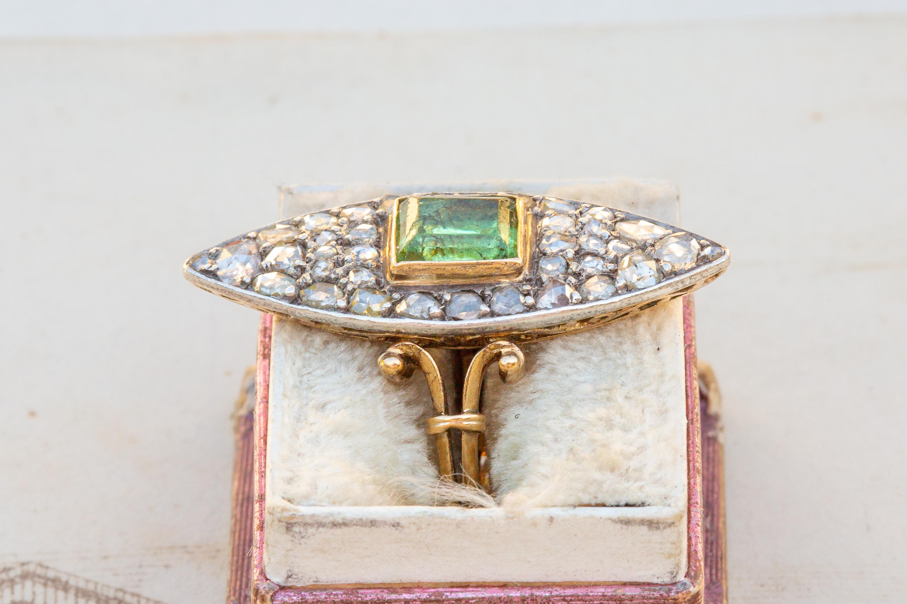 Antique Victorian Navette Cluster Ring with Green Peridot and Rose Cut Diamonds  For Sale 3