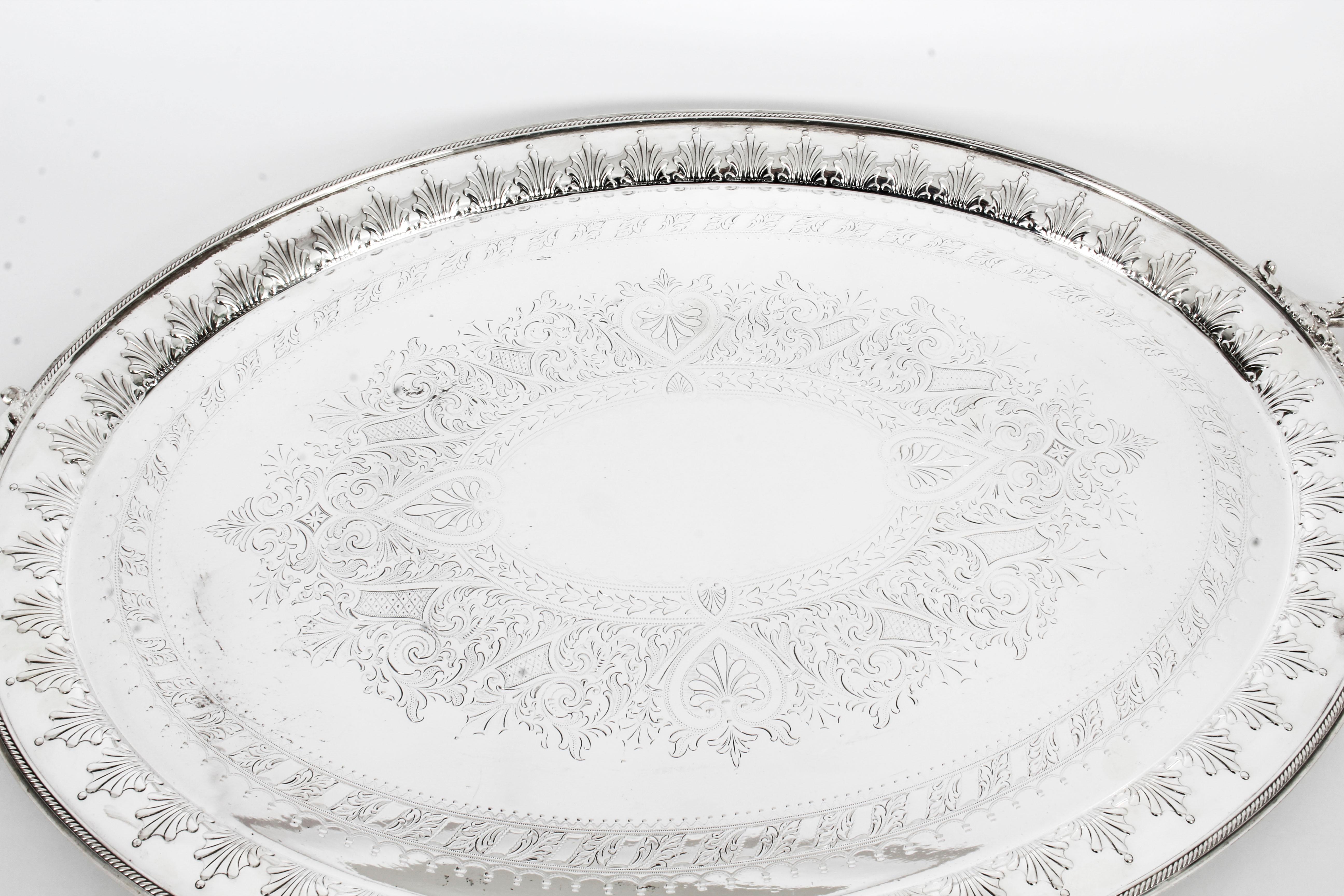 English Victorian Neoclassical Oval Silver Plated Tray William Hutton, 19th Century