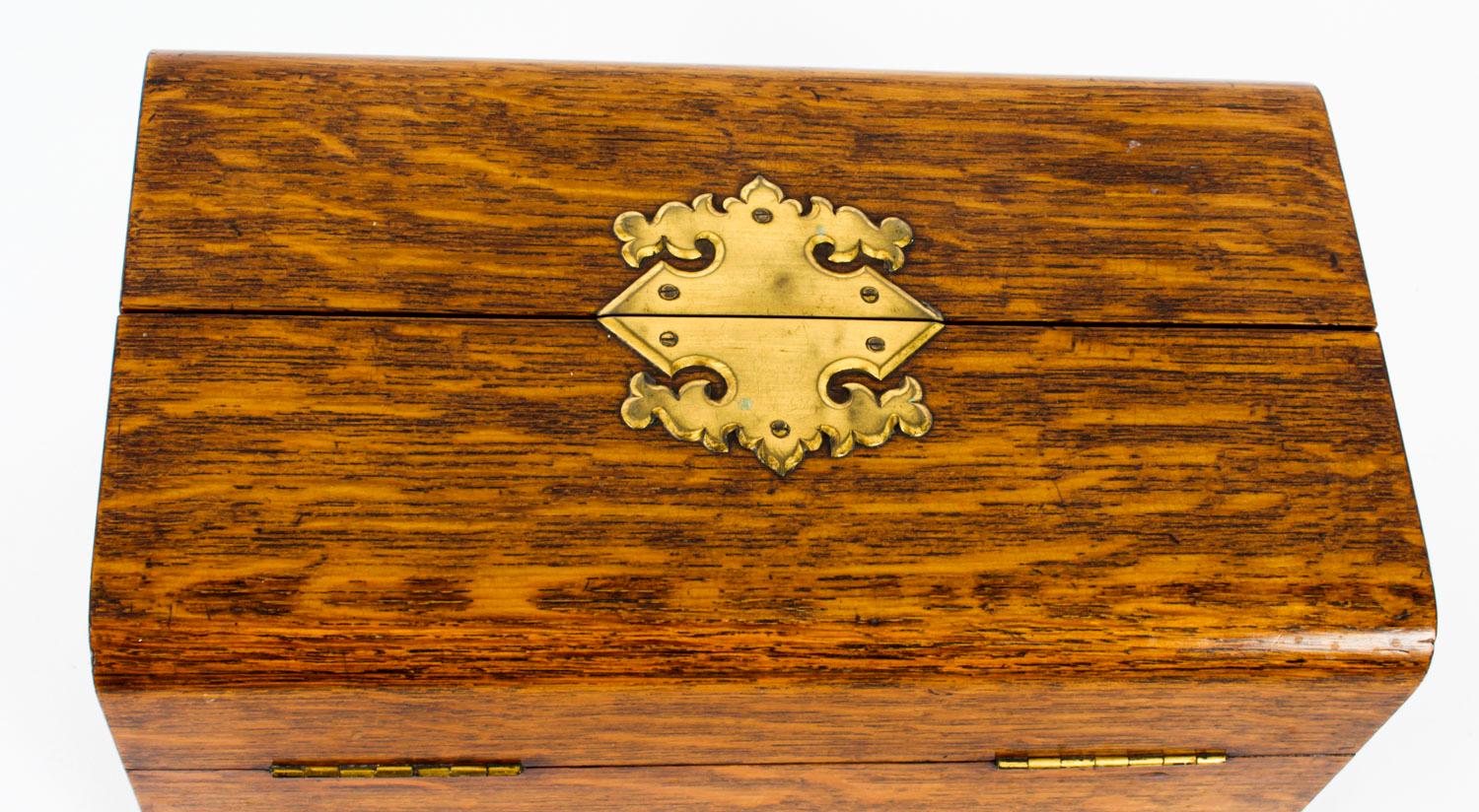 English Antique Victorian Oak Cigar Humidor Casket by H. Greaves, 19th Century