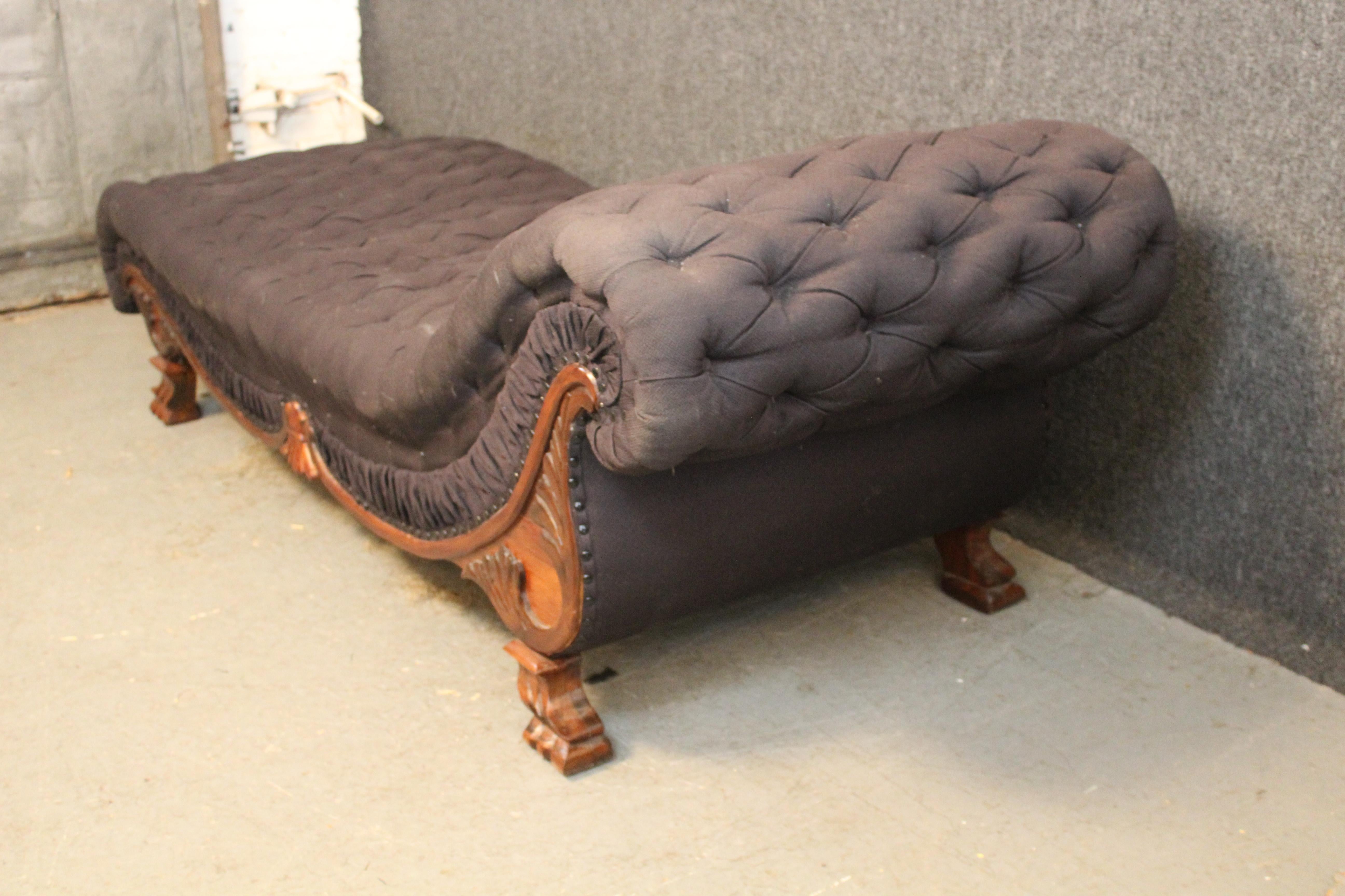 Antique Victorian Oak Clawfoot Chaise Lounge In Good Condition In Brooklyn, NY