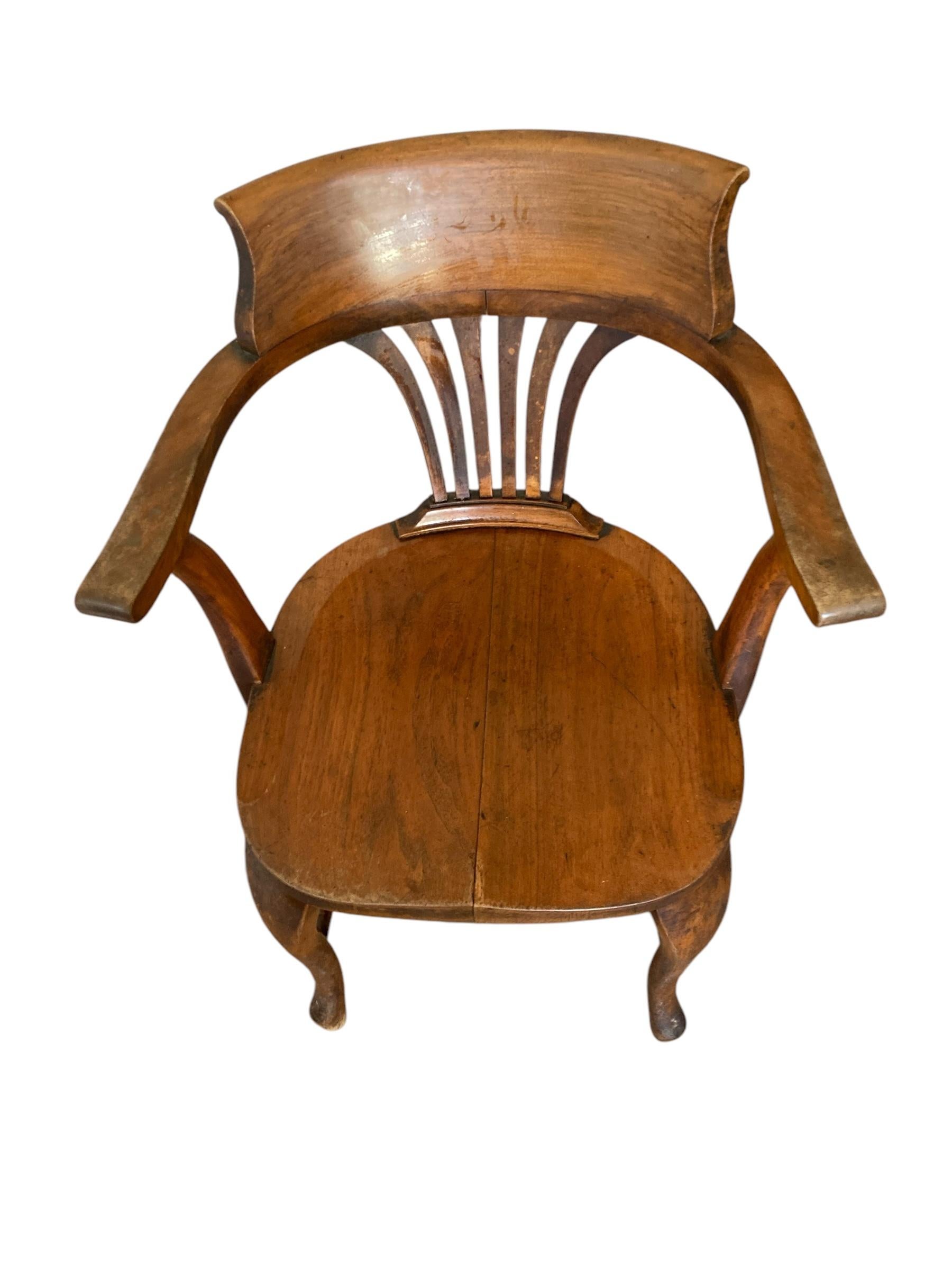 Antiker viktorianischer Eichenholz-Schreibtisch, Büro- oder Beistellstuhl, 1890er Jahre, Originalzustand im Angebot 4