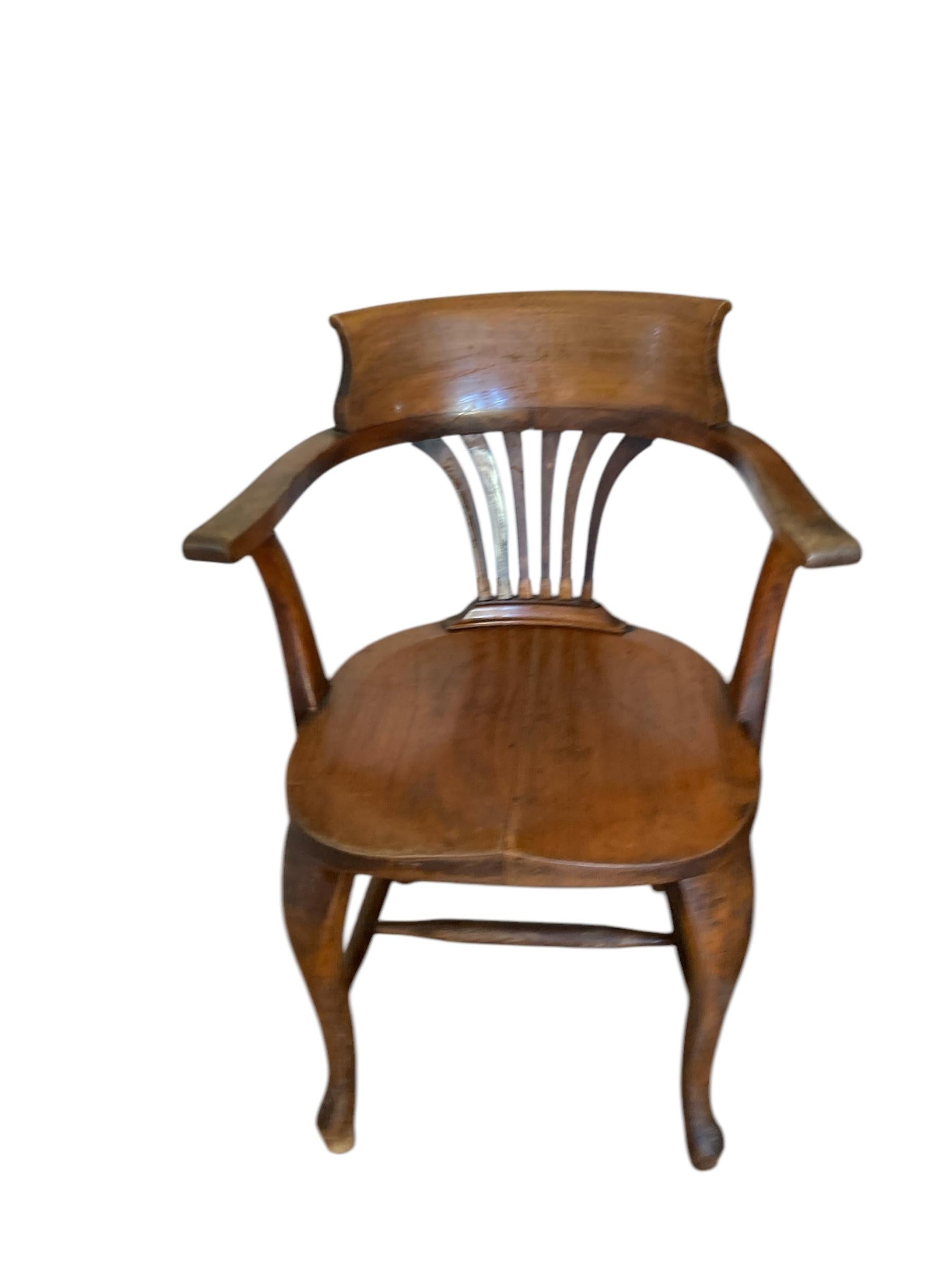 Antiker viktorianischer Eichenholz-Schreibtisch, Büro- oder Beistellstuhl, 1890er Jahre, Originalzustand im Angebot 7