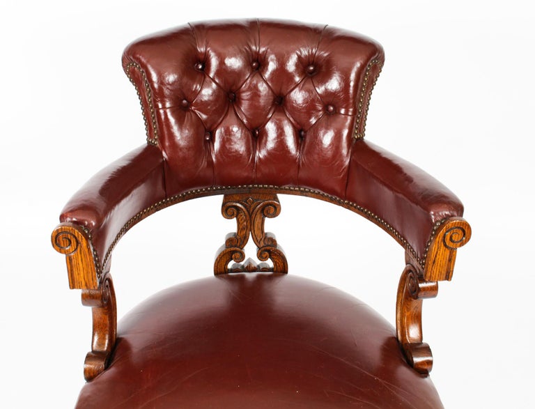 Antique Victorian Oak Leather Desk Chair Tub Chair 19th Century In Good Condition For Sale In London, GB