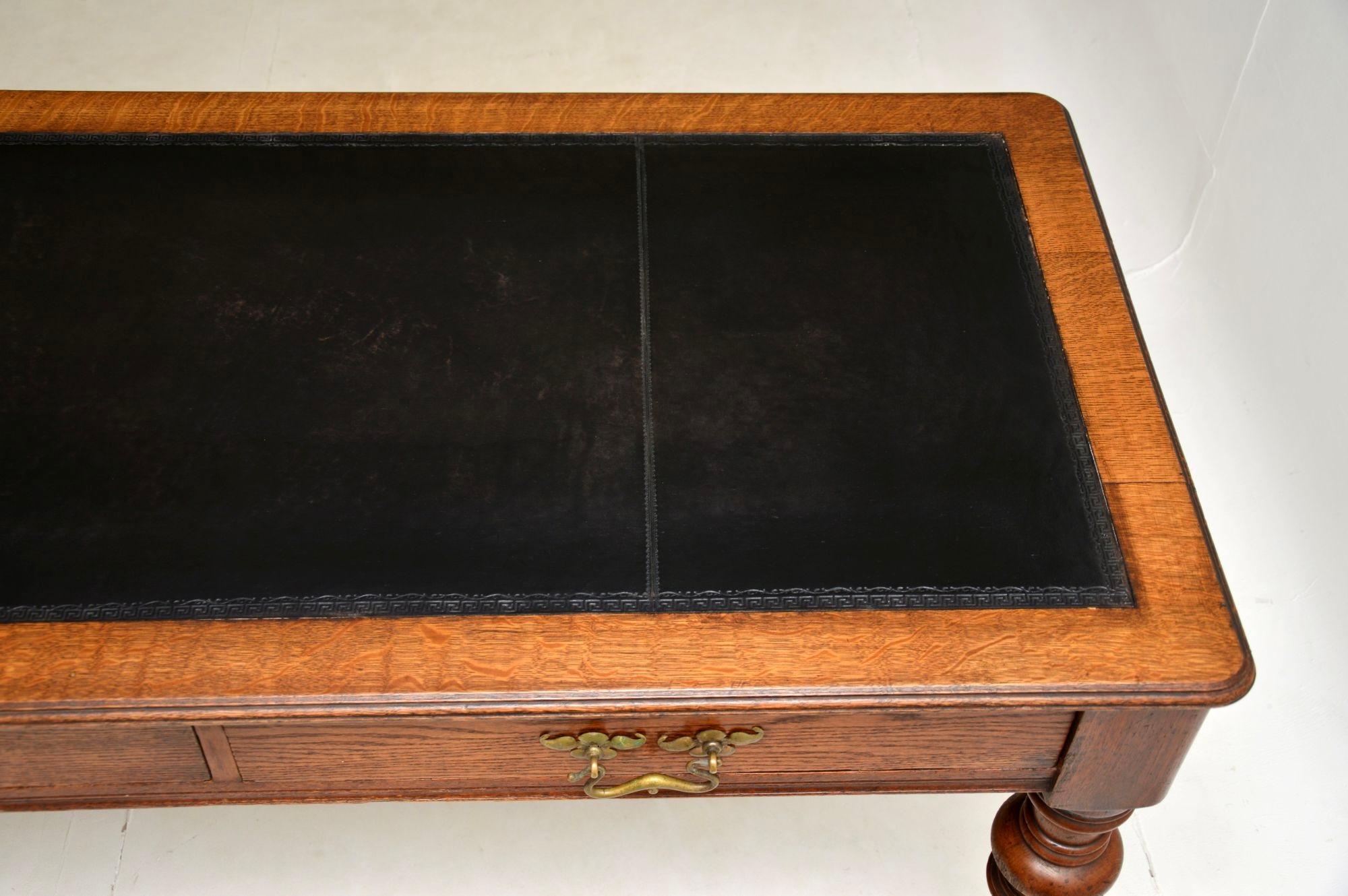 Antique Victorian Oak Leather Top Writing Table / Desk For Sale 1