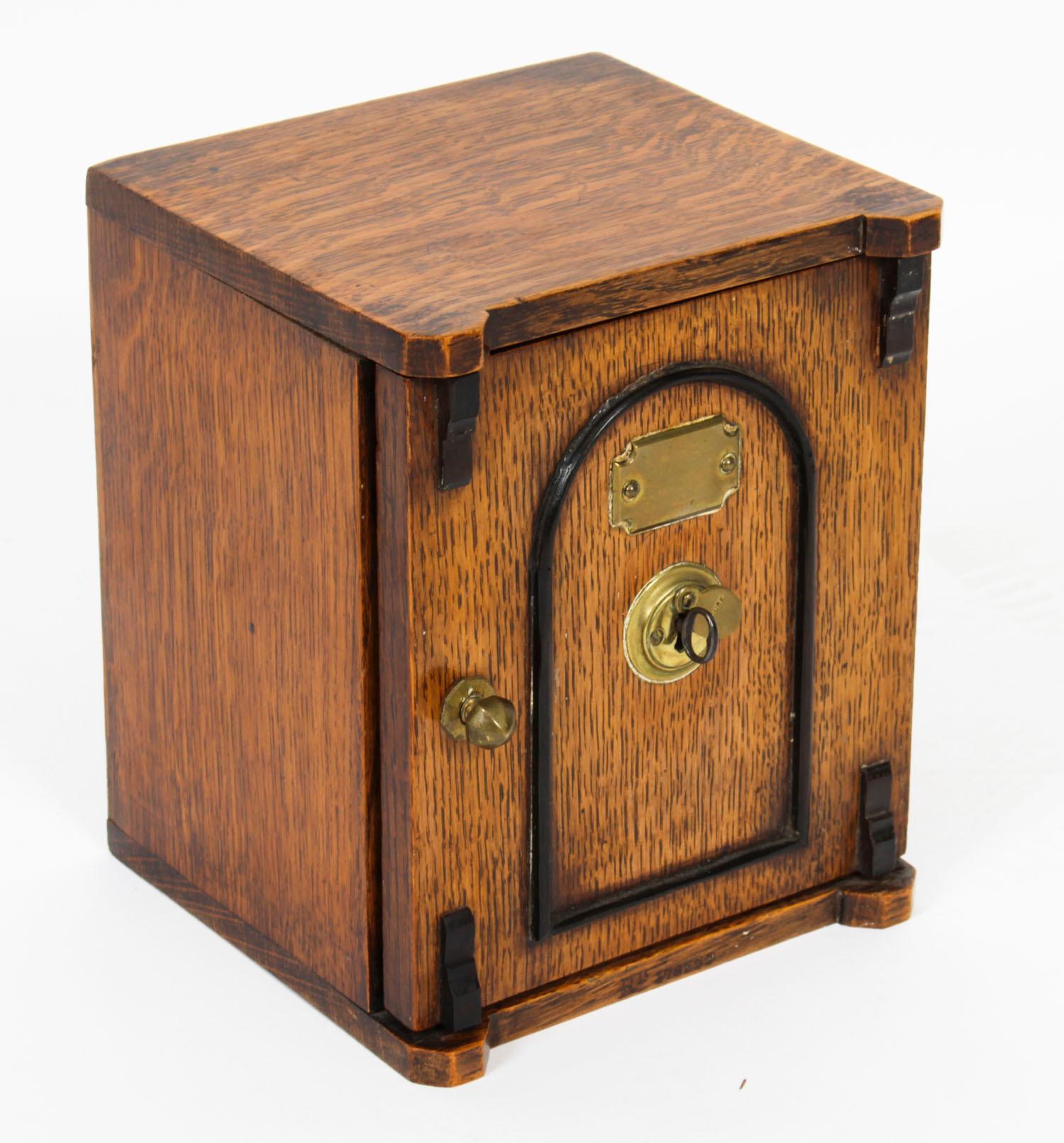 Antique Victorian Oak Novelty Cigar Humidor Box, 19th Century 6