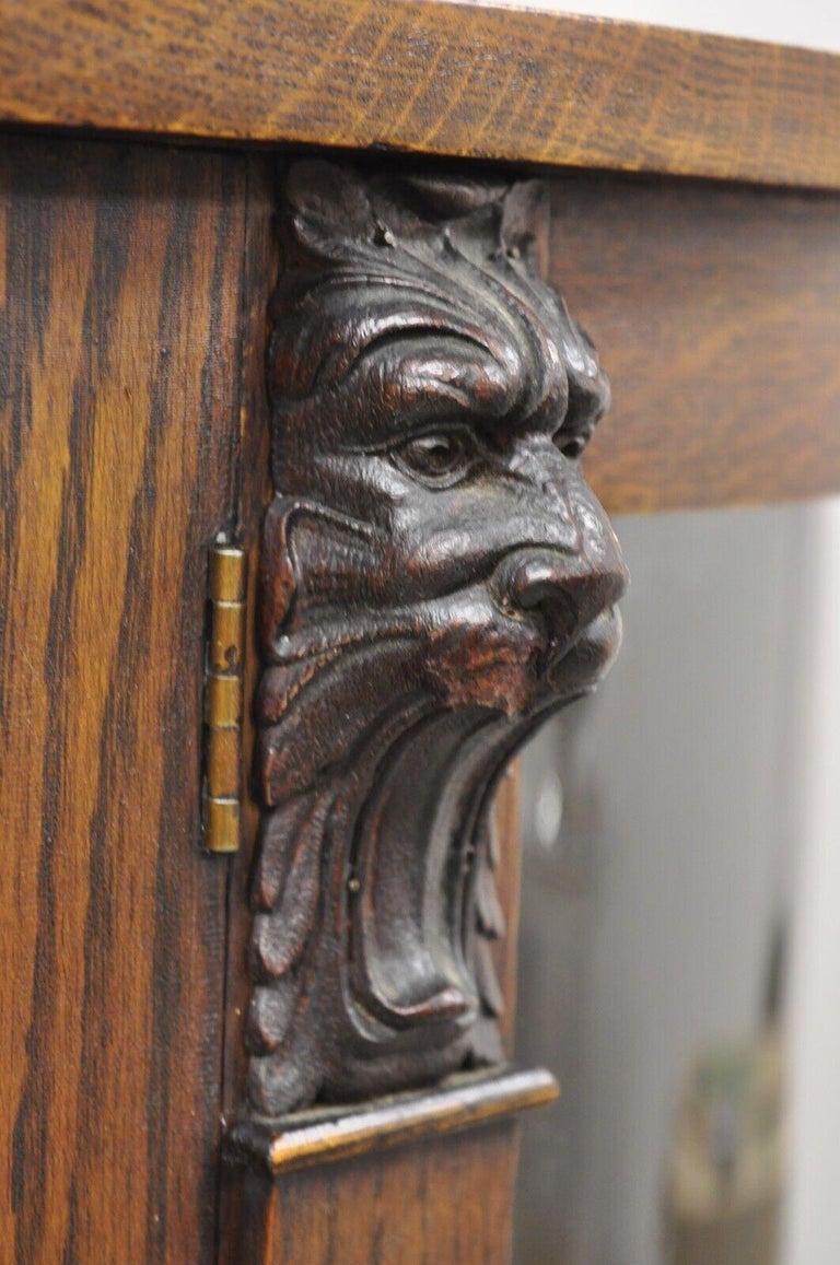 Antique Victorian Oak Wood Curved Glass Carved Lion Paw Feet China