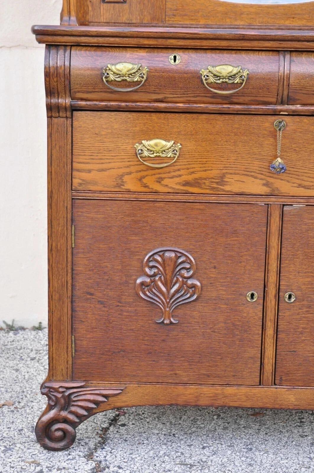 Buffet victorien ancien en bois d'Oak Wood Buffet avec Mirror Hutch Backsplash Shelf en vente 4