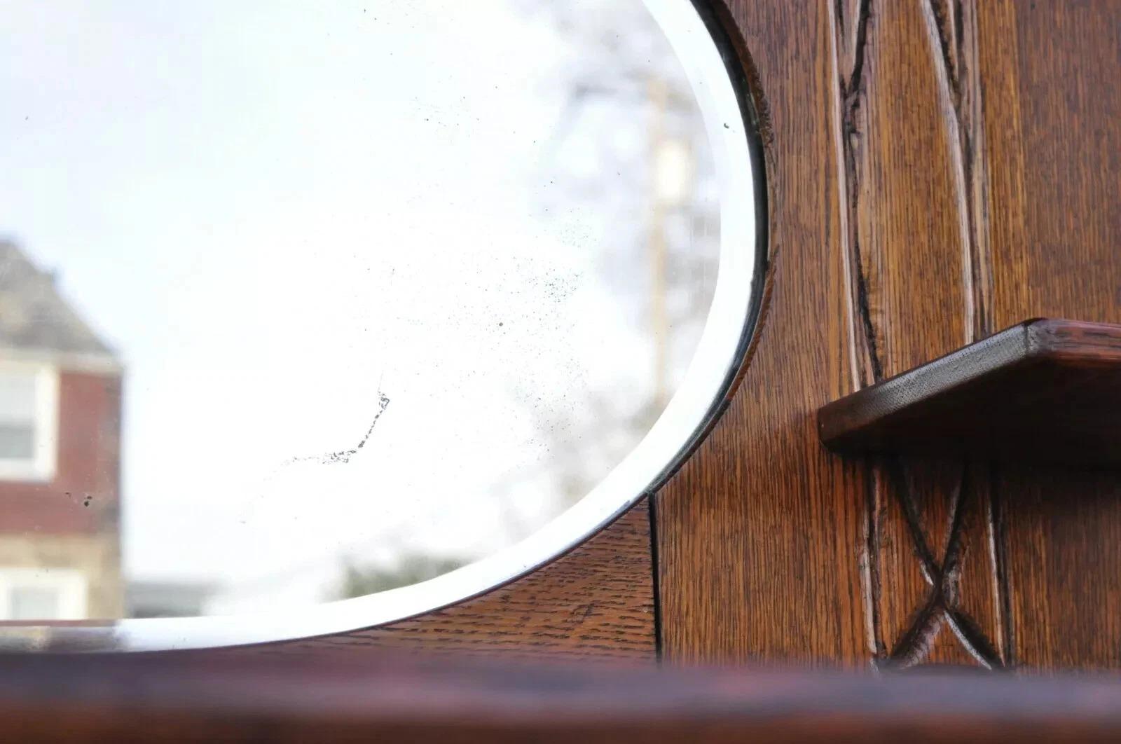 Buffet victorien ancien en bois d'Oak Wood Buffet avec Mirror Hutch Backsplash Shelf en vente 2