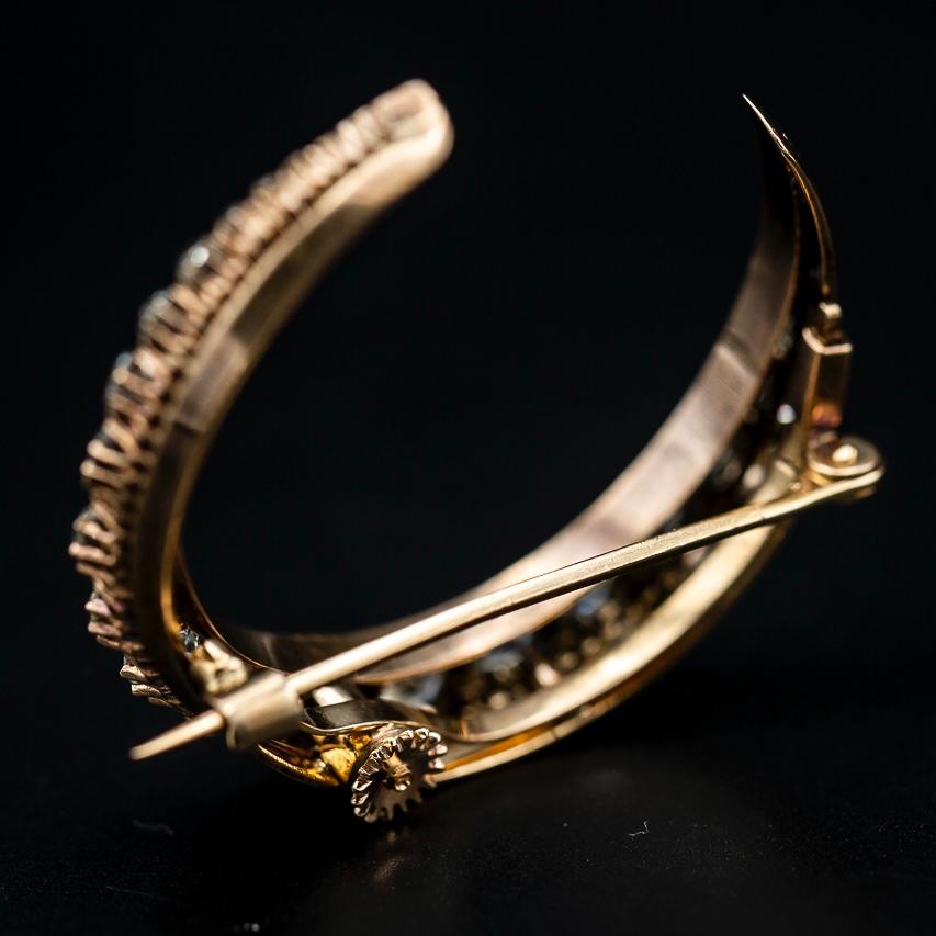 Antique Victorian Old Cut Diamond Crescent Moon Brooch in Rose Gold 19th Century For Sale 4