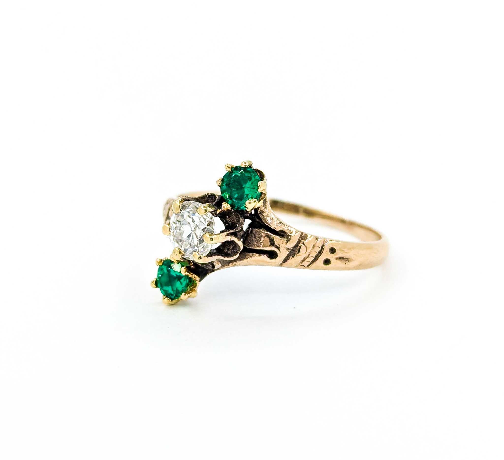Anello antico vittoriano con diamante e smeraldo taglio europeo in oro 6
