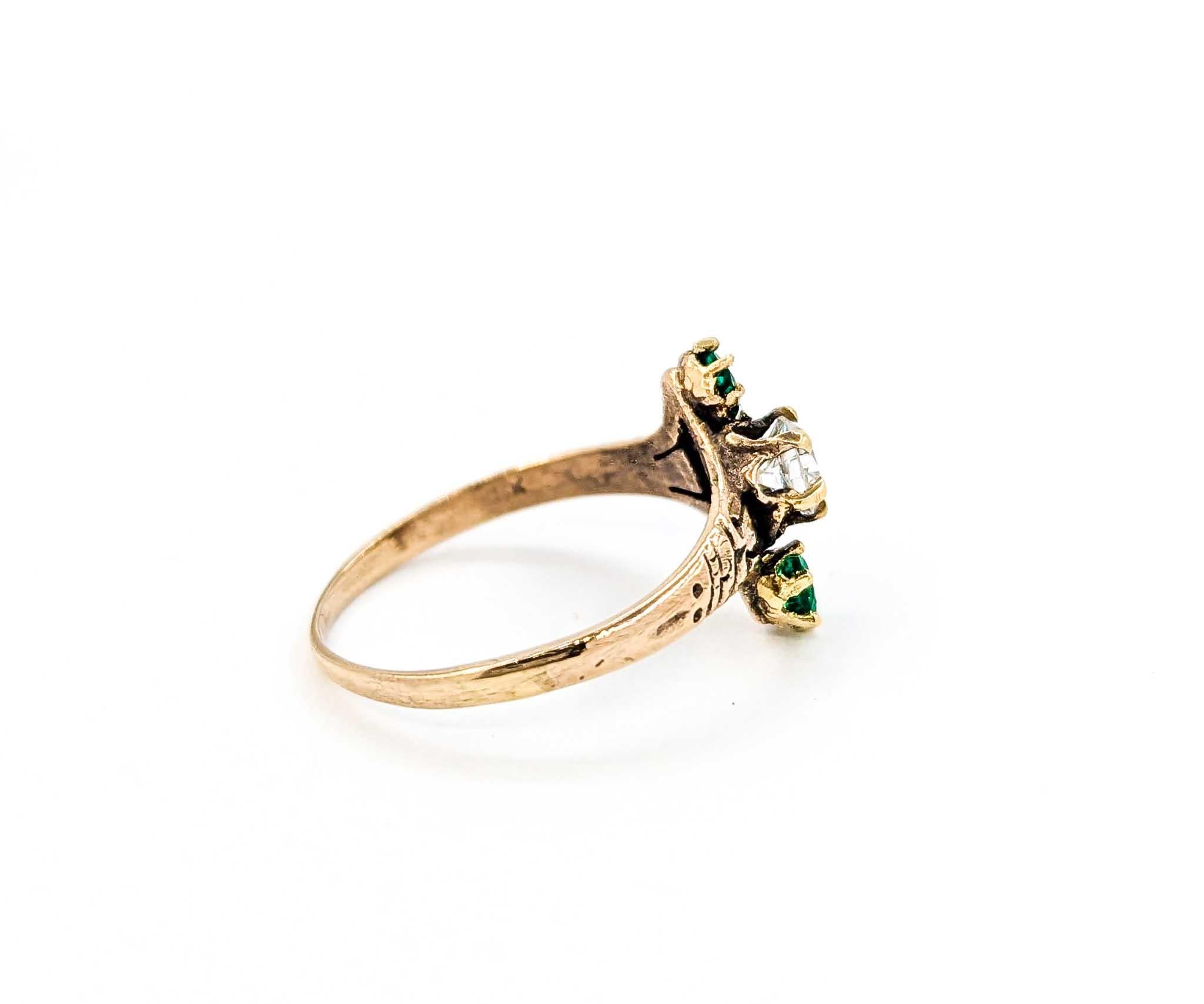 Anello antico vittoriano con diamante e smeraldo taglio europeo in oro 2
