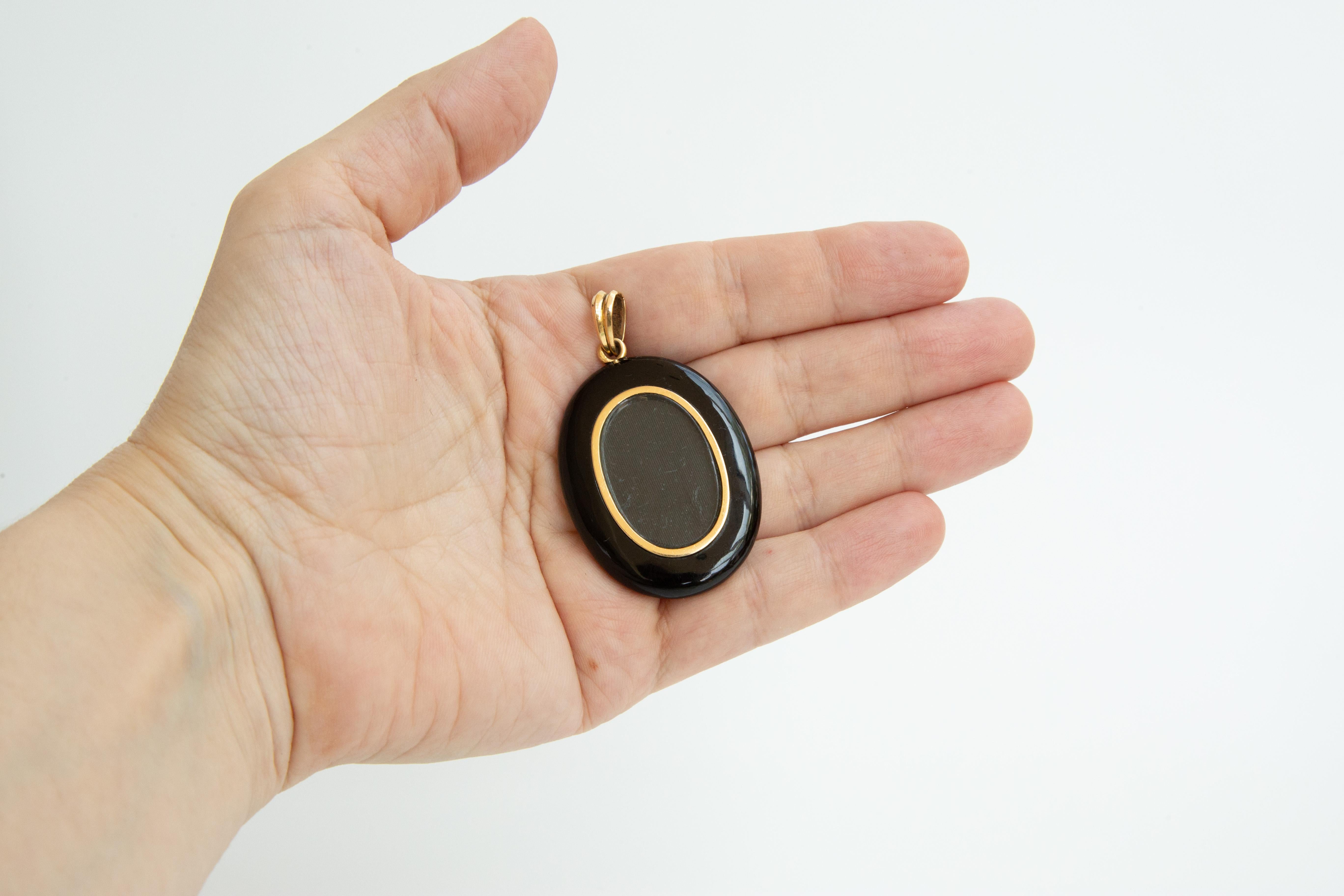 Antique Victorian Onyx Rose Cut Diamond and 14 Karat Gold Locket Pendant For Sale 6
