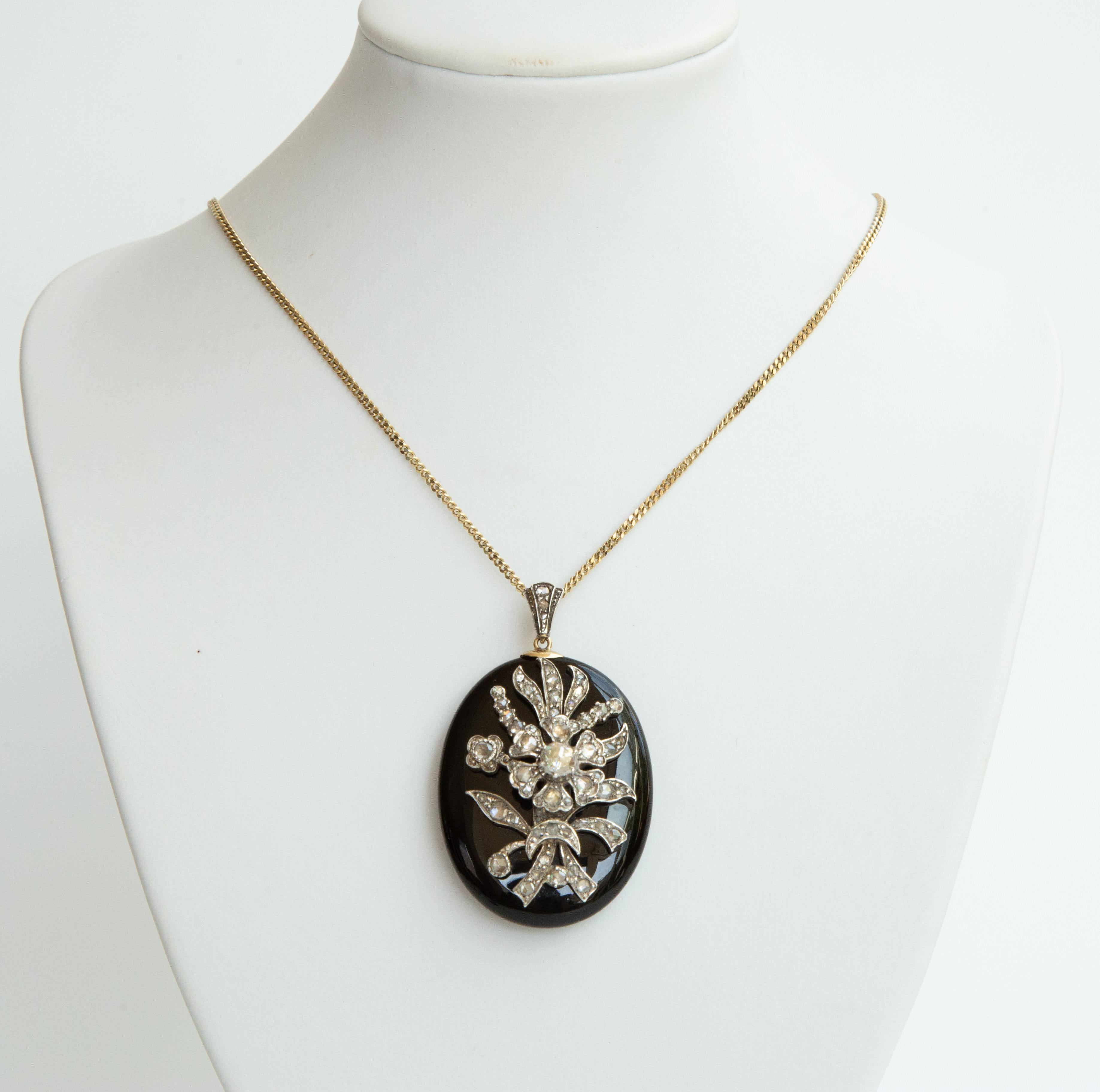 Antique Victorian Onyx Rose Cut Diamonds and 14 Karat Gold Locket Pendant For Sale 12