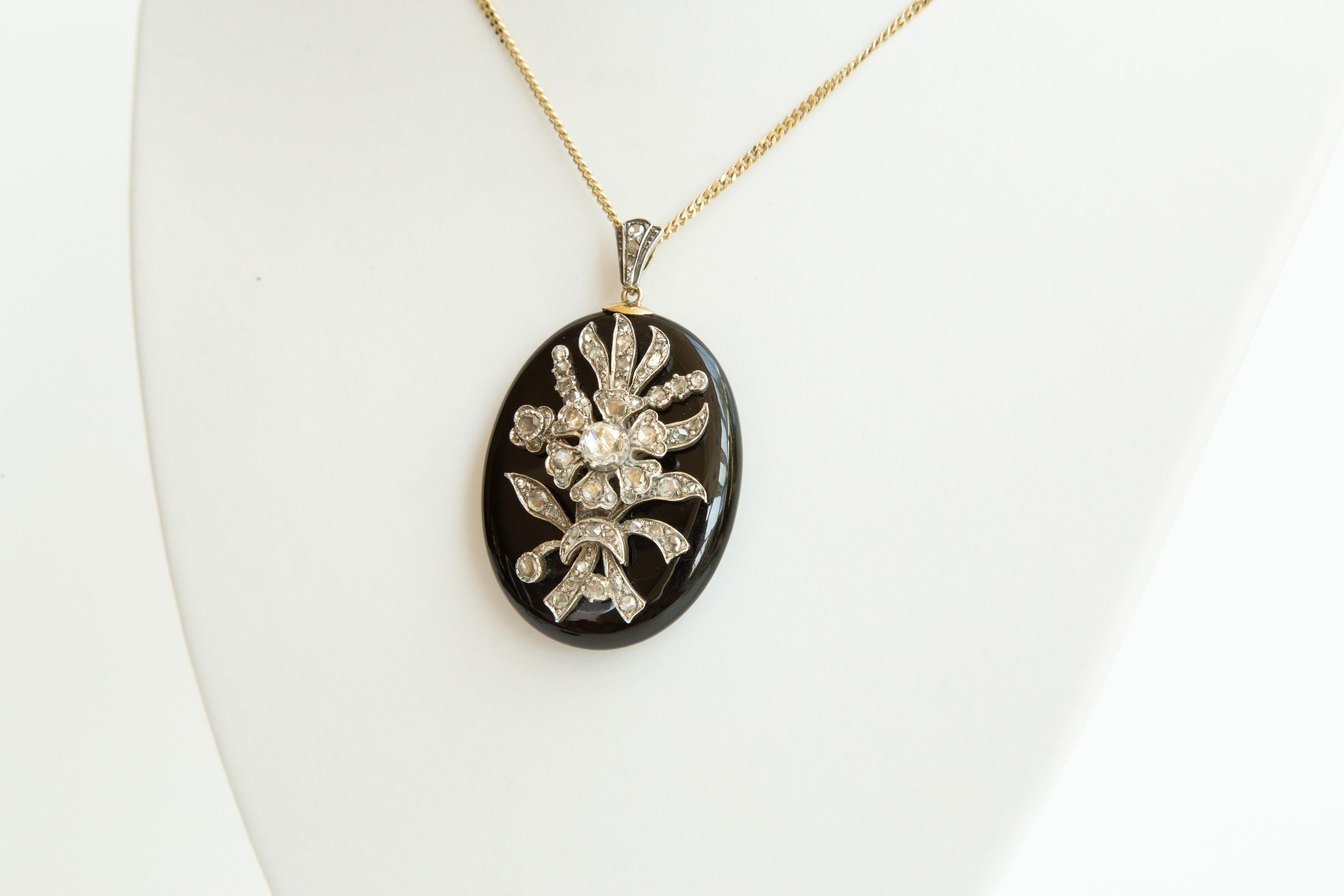 Antique Victorian Onyx Rose Cut Diamonds and 14 Karat Gold Locket Pendant For Sale 13