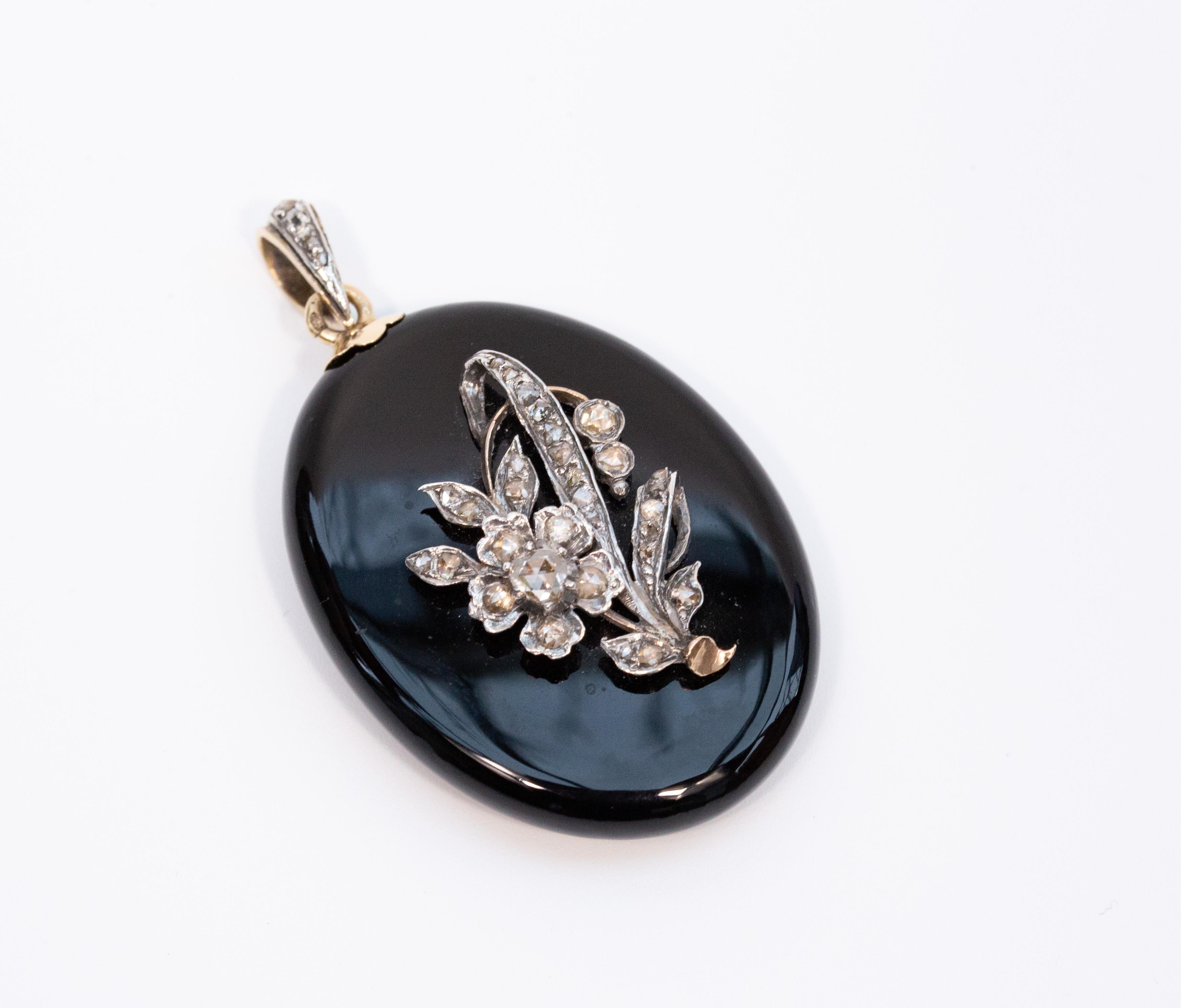 Women's or Men's Antique Victorian Onyx Rose Cut Diamonds and 14 Karat Yellow Gold Locket Pendant