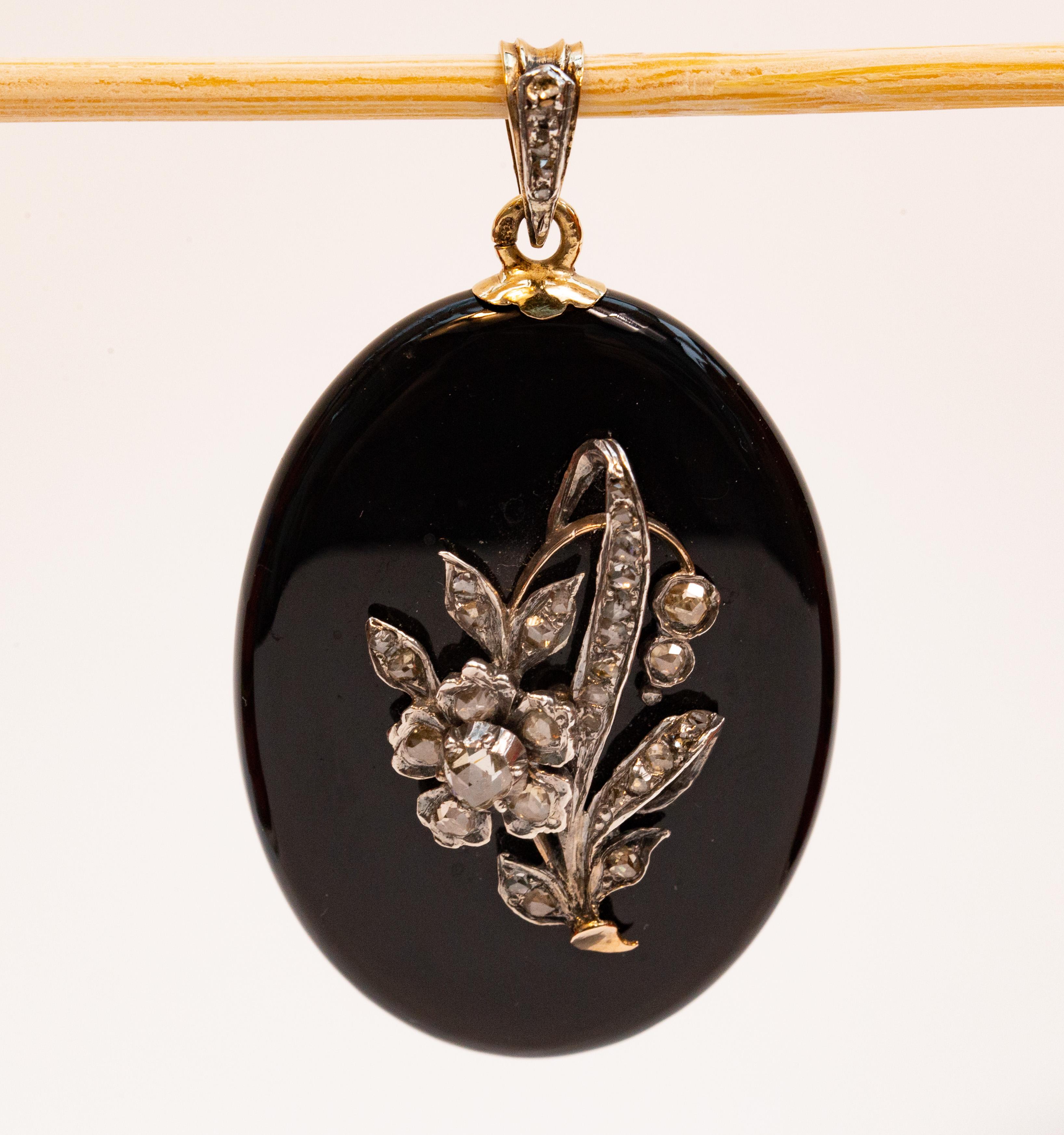 Antique Victorian Onyx Rose Cut Diamonds and 14 Karat Yellow Gold Locket Pendant 3