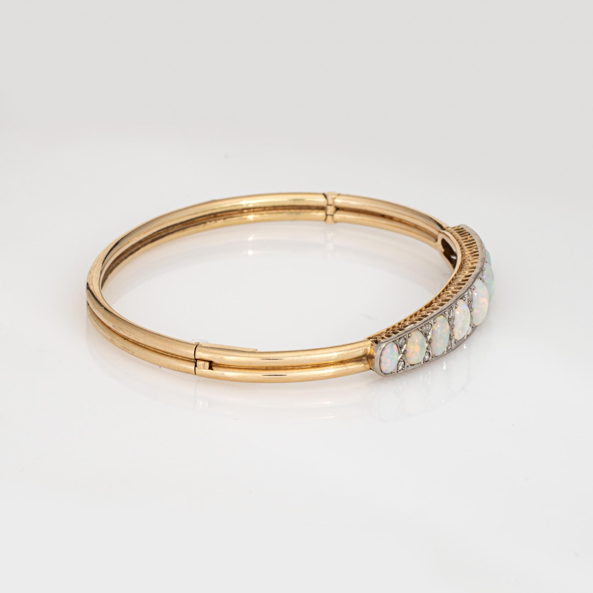 Vittoriano Bracciale antico vittoriano con diamanti e opale in oro giallo 14k Gioielli di pregio in vendita