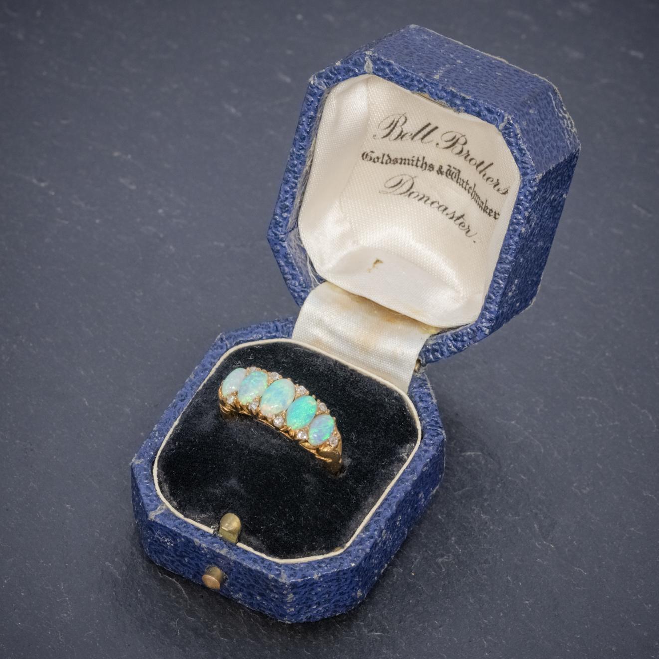 Antique Victorian Opal Diamond Ring 18 Carat Gold circa 1880 Boxed For Sale 3