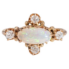 Bague victorienne ancienne en or jaune 14 carats avec opale et diamants taille 5