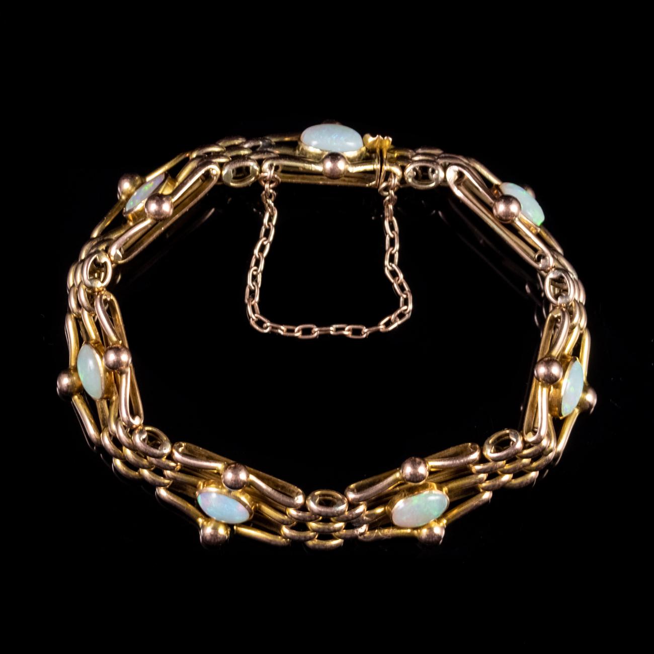 Women's Antique Victorian Opal Gate Bracelet 9 Carat Yellow Gold, circa 1890 For Sale