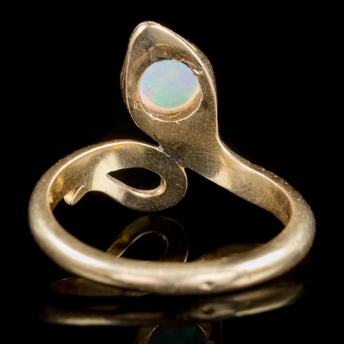 Antique Victorian Opal Snake Ring 18 Carat Gold, circa 1900 In Good Condition In Lancaster, Lancashire