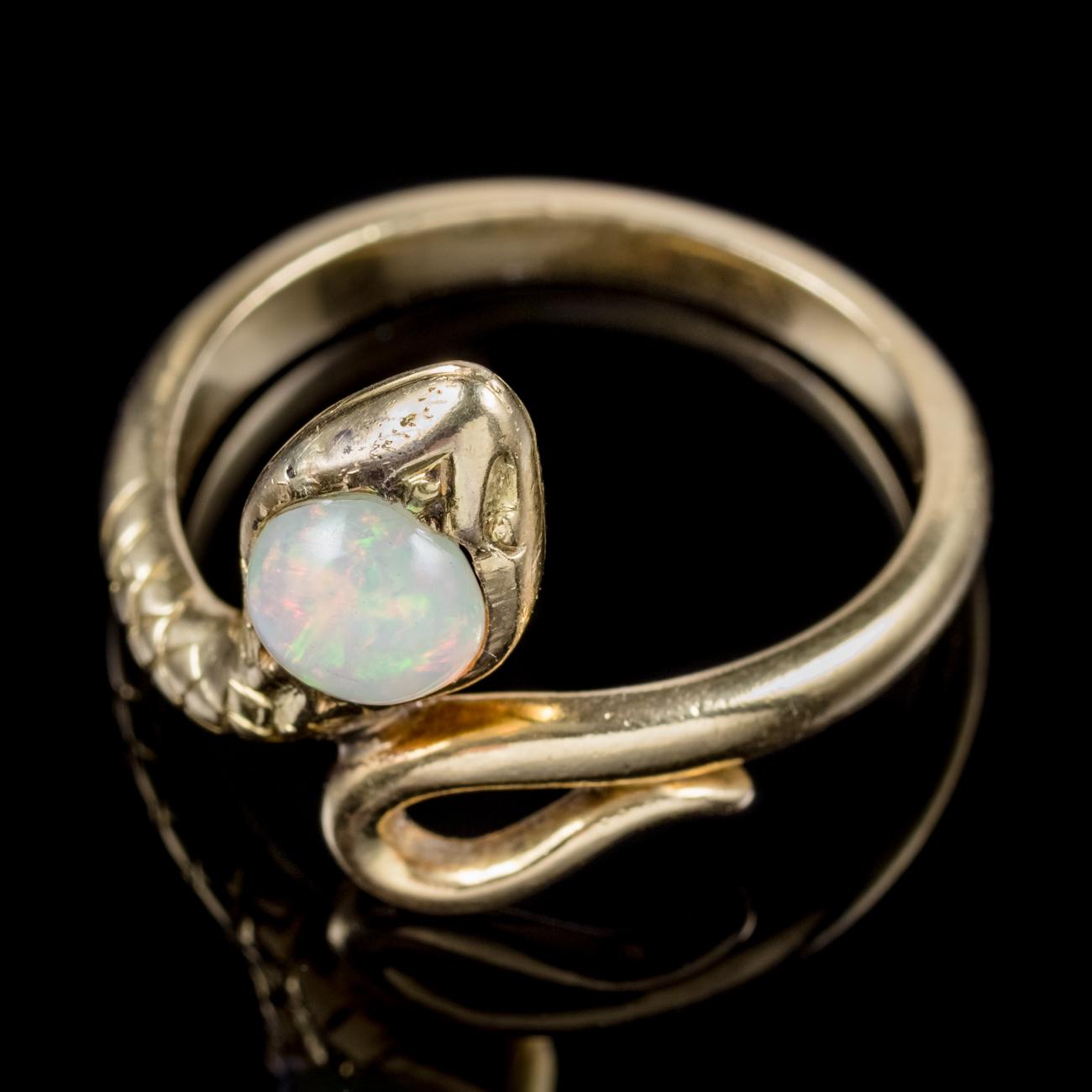 Antique Victorian Opal Snake Ring 18 Carat Gold, circa 1900 1