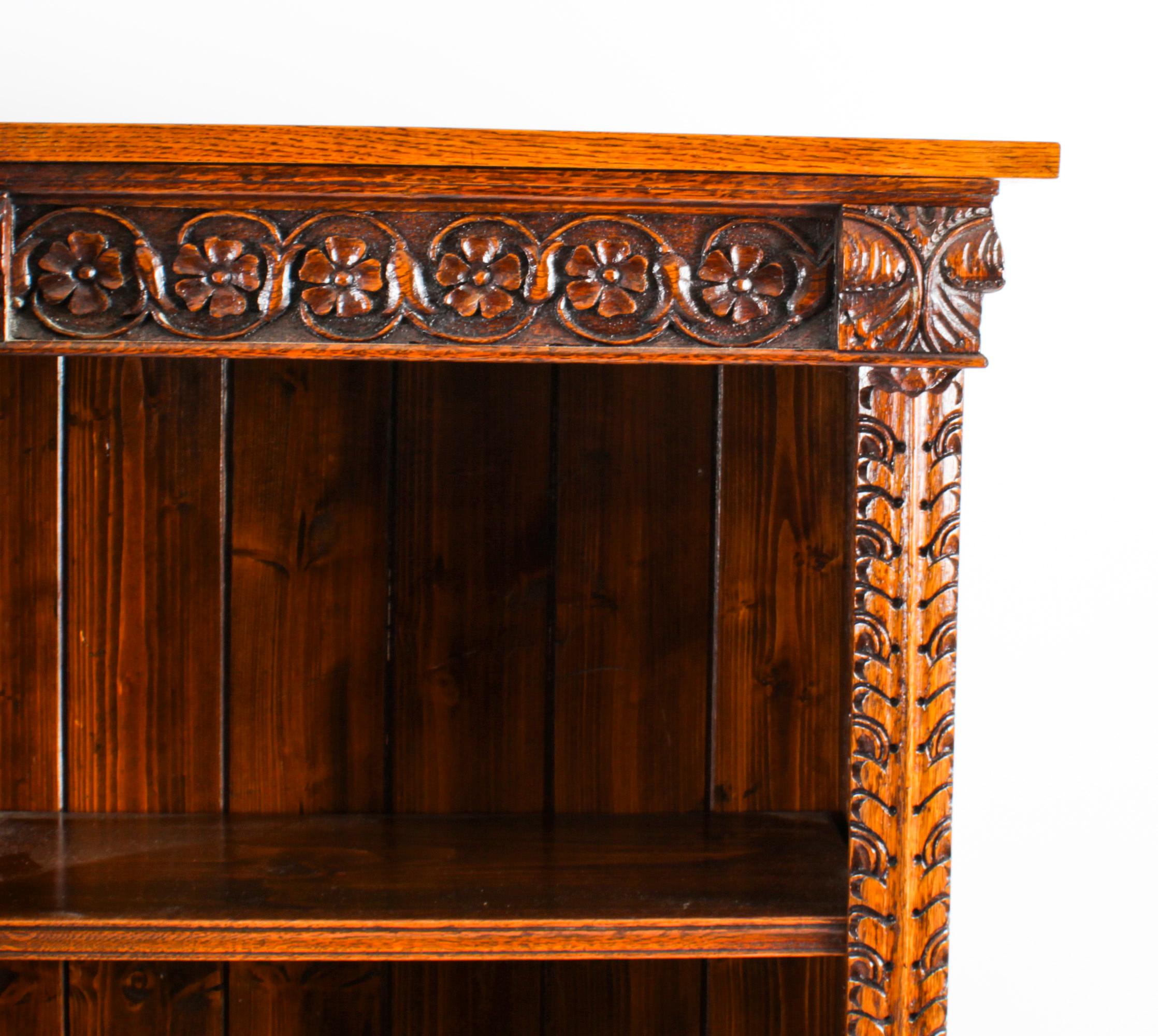 Oak Antique Victorian Open Breakfront Open Bookcase, 19th Century For Sale