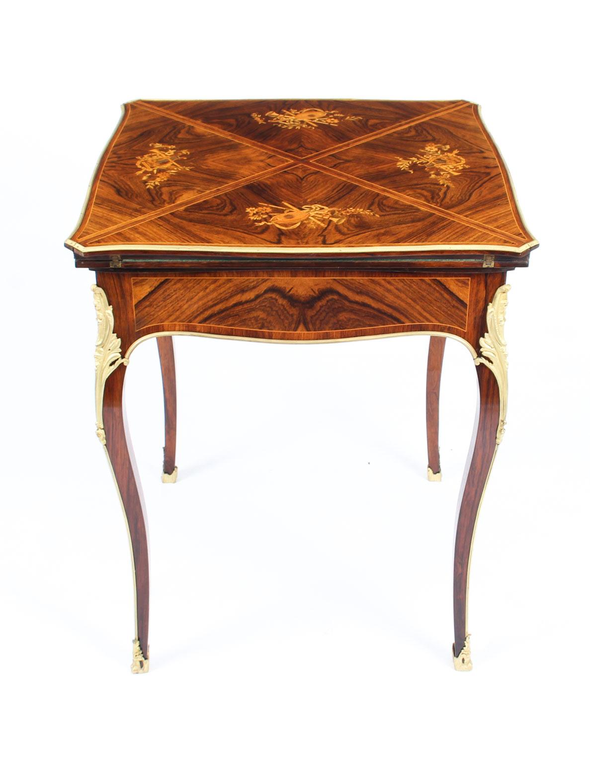 Antiker viktorianischer Kartentisch mit Goldbronze-Intarsien und Intarsien, 19. Jahrhundert im Angebot 4
