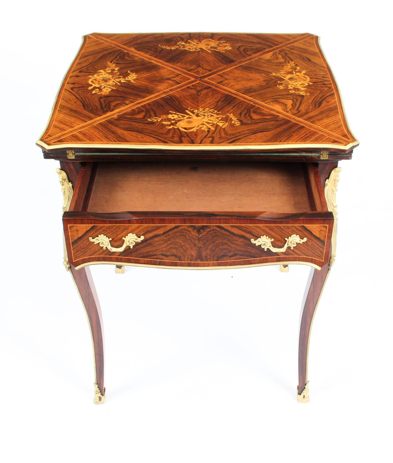 Antiker viktorianischer Kartentisch mit Goldbronze-Intarsien und Intarsien, 19. Jahrhundert im Angebot 1