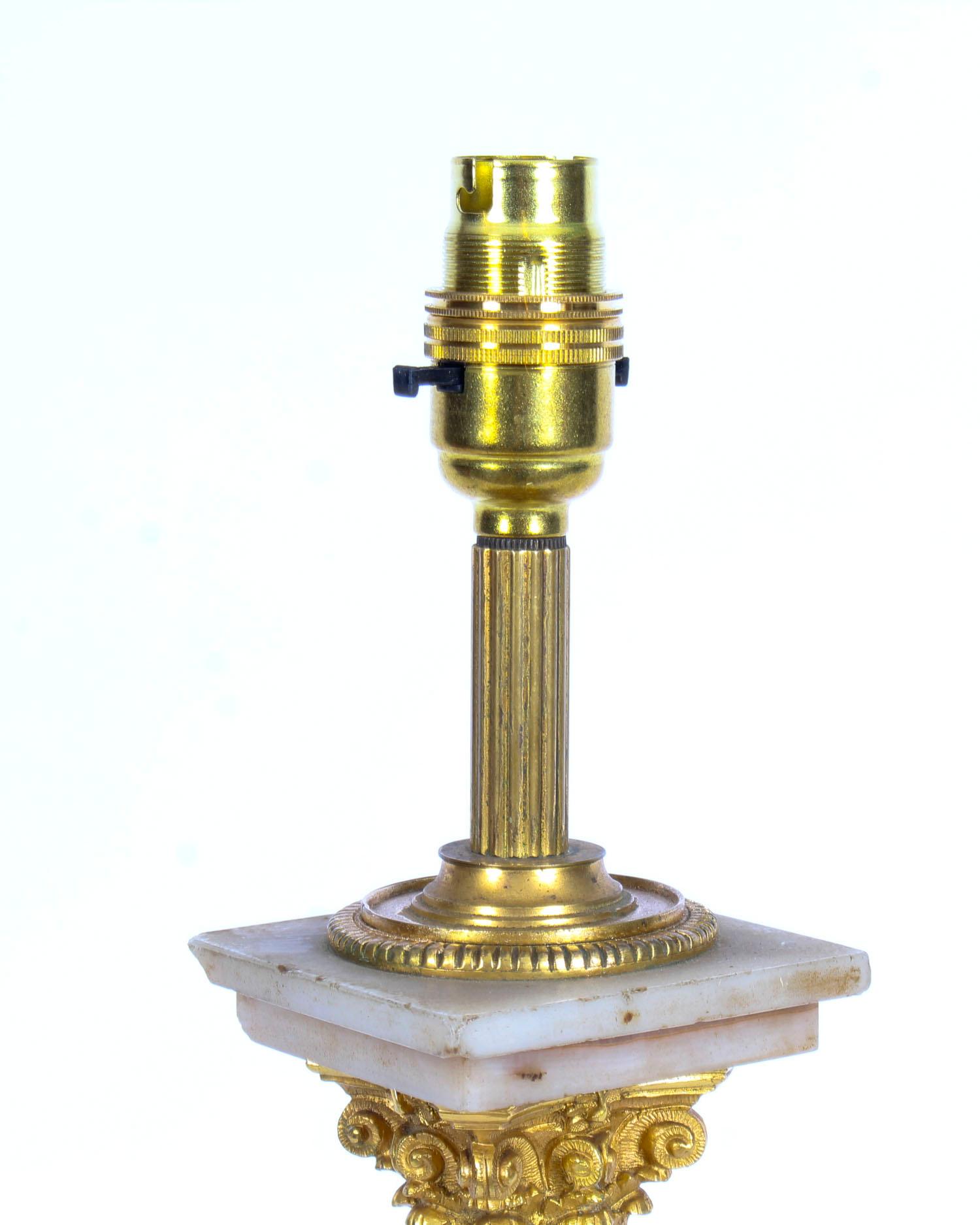 English Antique Victorian Ormolu Mounted Onyx Corinthian Column Table Lamp 19th Century For Sale