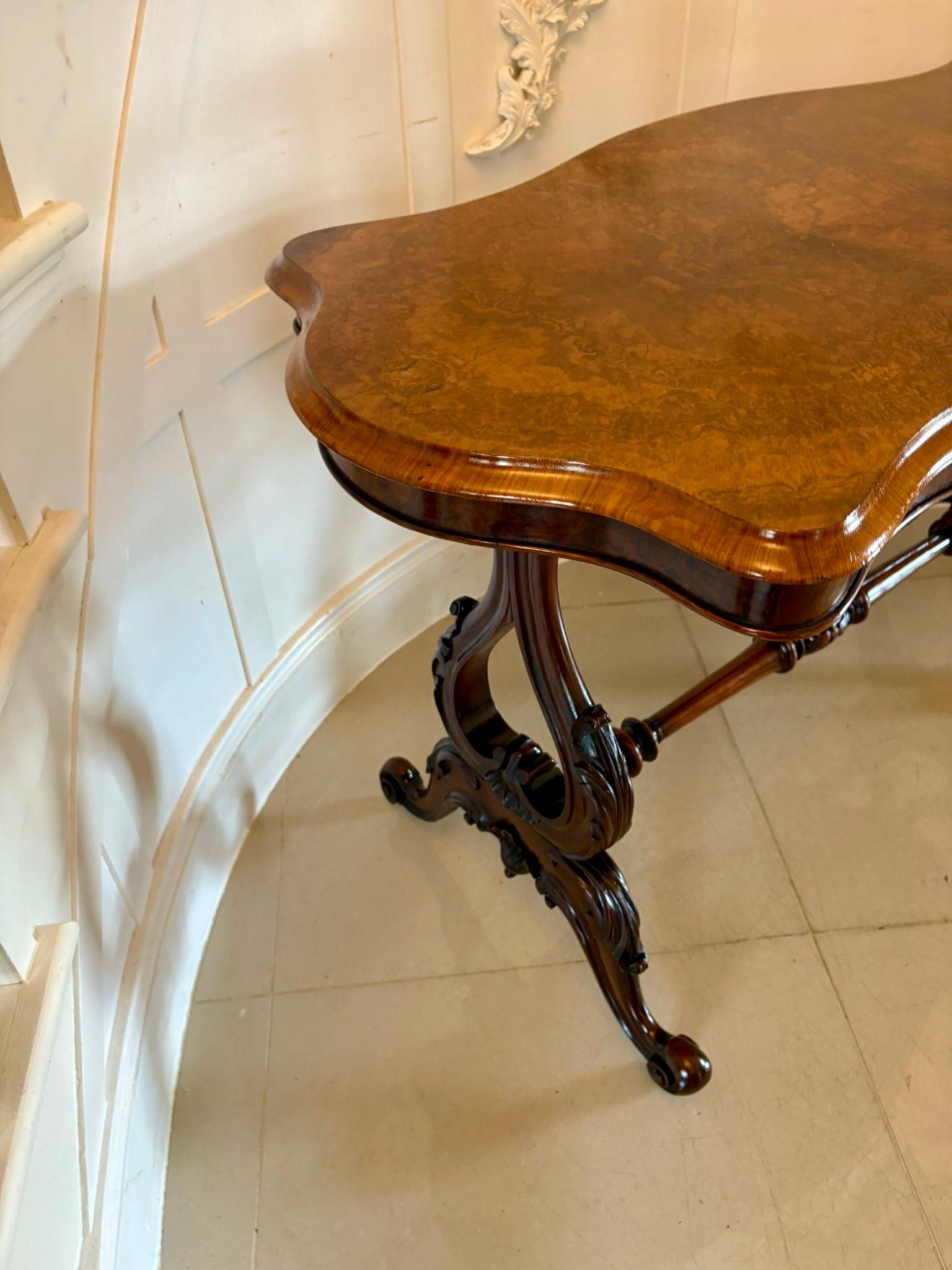 19th Century Antique Victorian Outstanding Quality Burr Walnut Centre Table For Sale