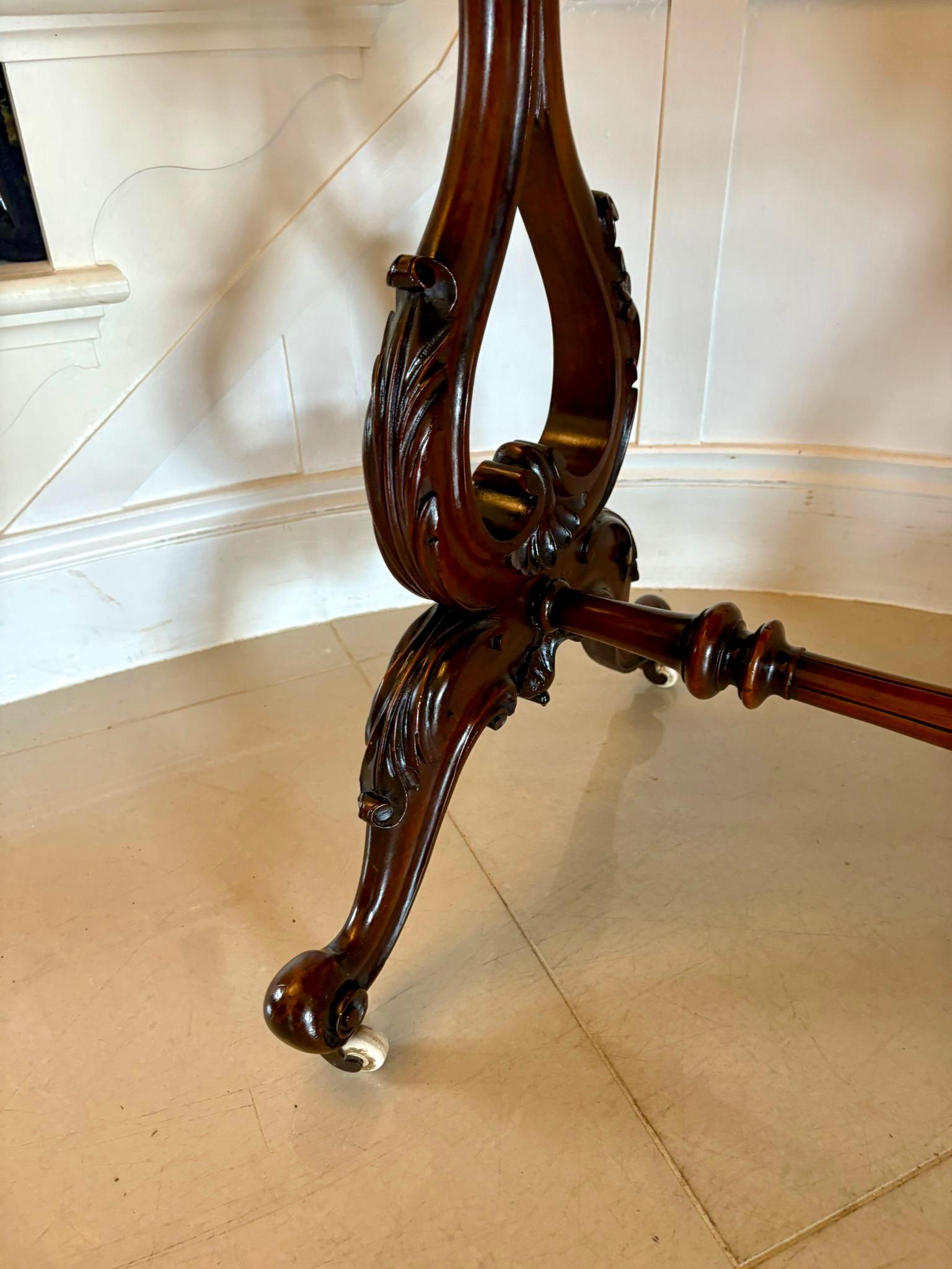 Antique Victorian Outstanding Quality Burr Walnut Centre Table For Sale 1